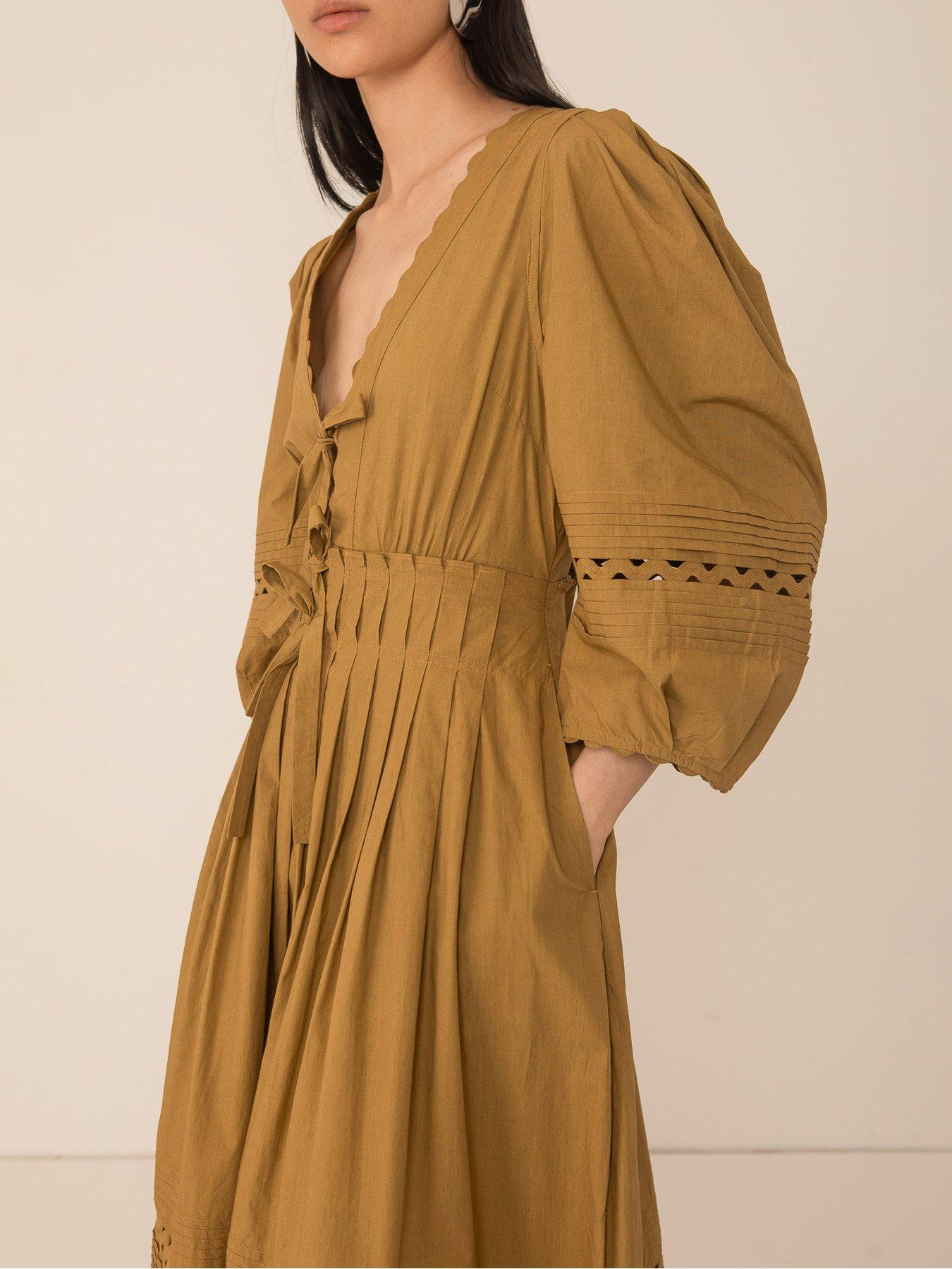 Image 5 of 5 of Vi.ve.re Pillar Dress - Green