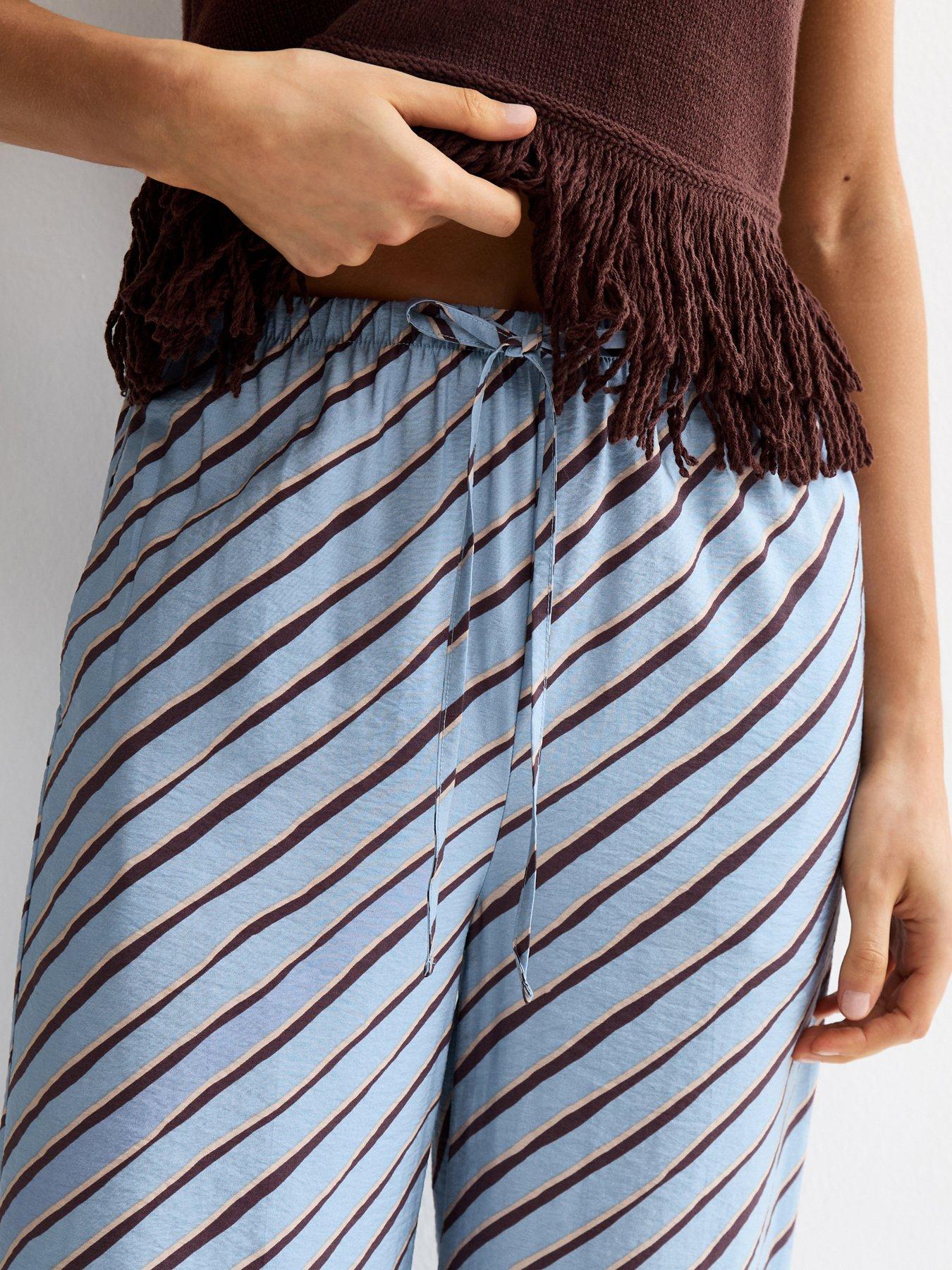 new-look-diagonal-stripe-wide-leg-trousers-light-blueoutfit