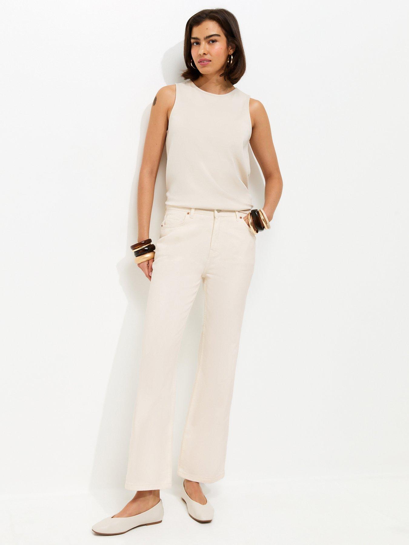 Image 3 of 6 of New Look Anica Straight Leg Jeans - Off White