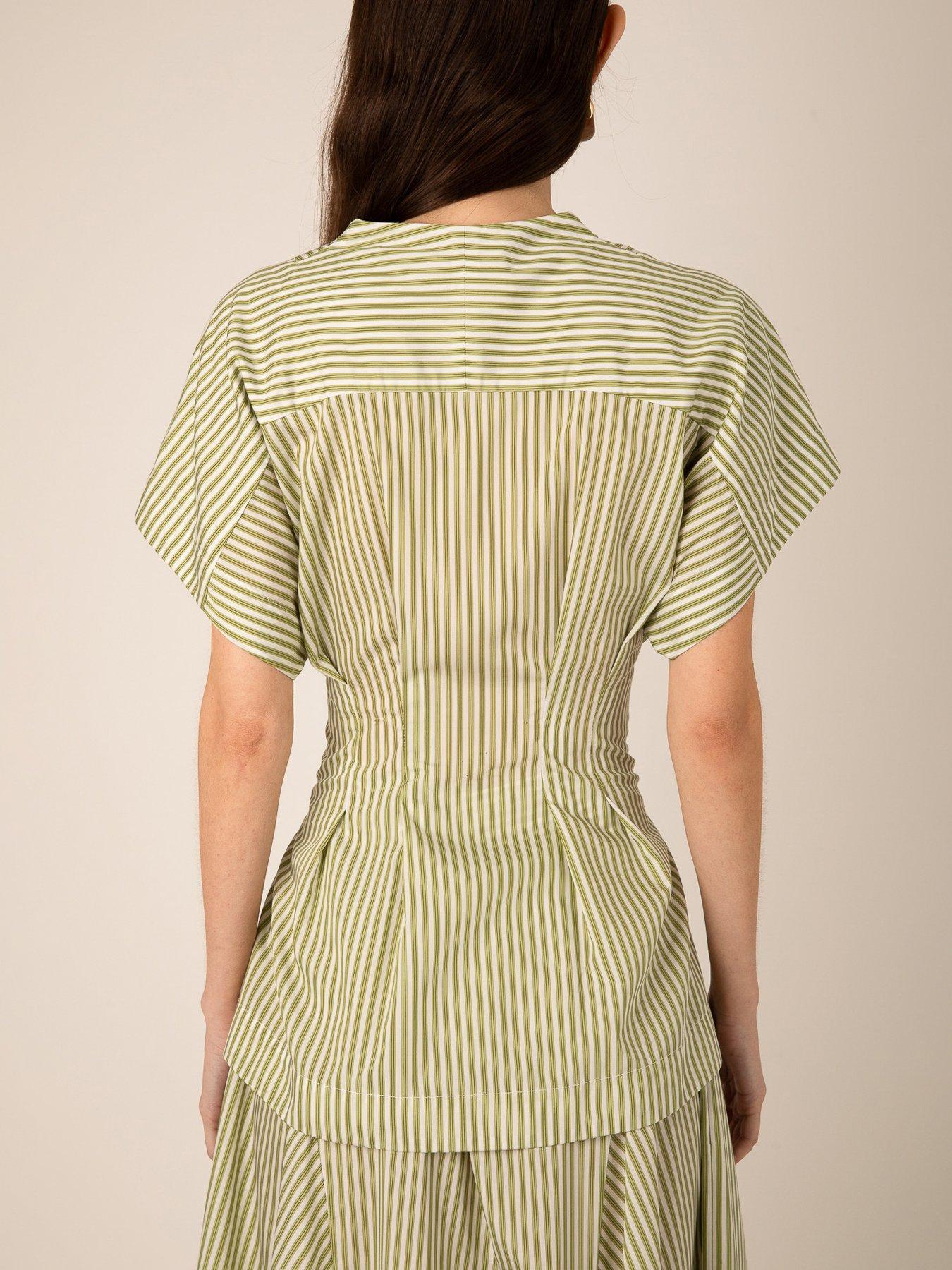 Image 2 of 5 of Vi.ve.re Reese V Neck Waisted Top - Green