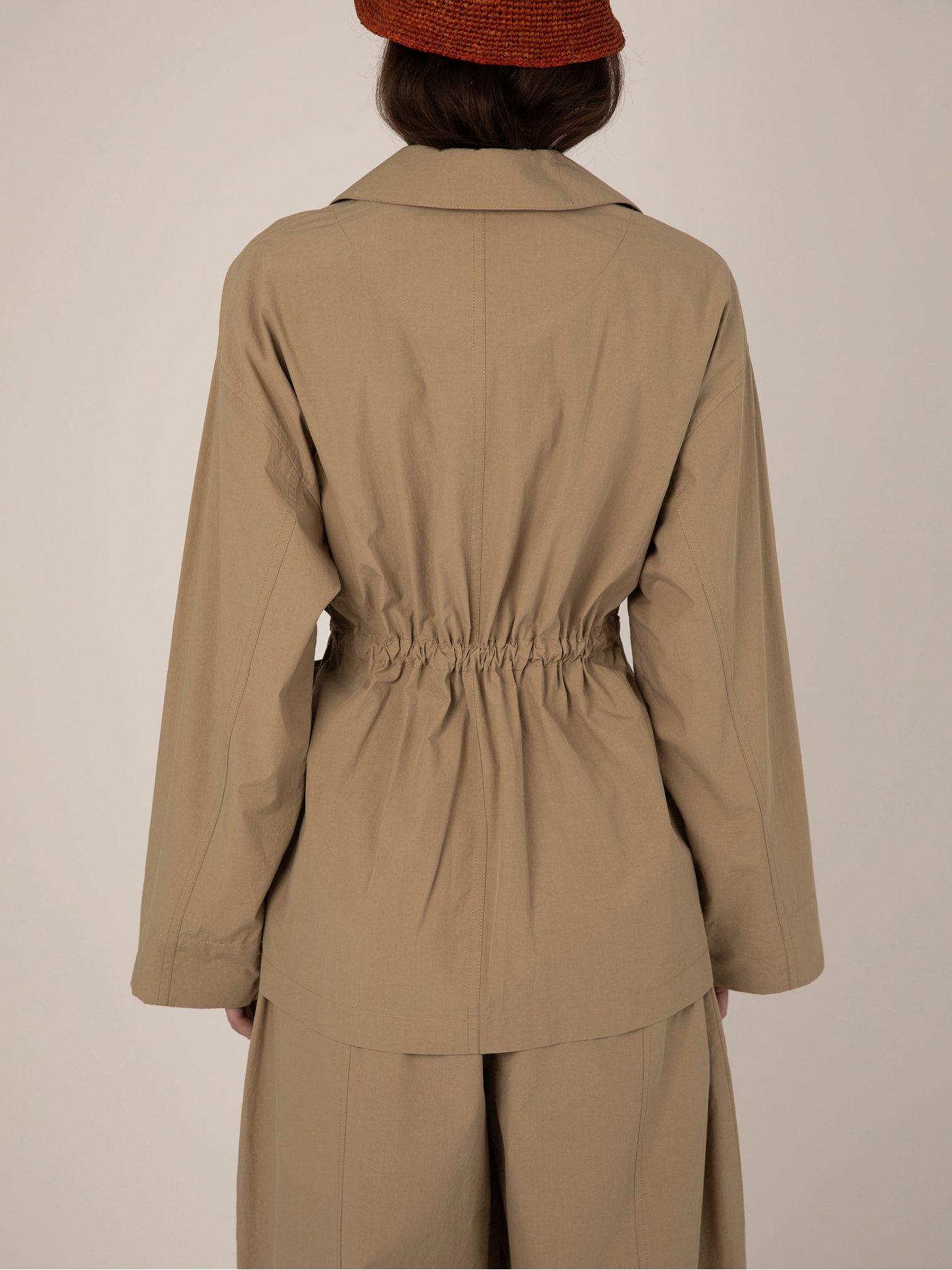 vivere-martina-poplin-jacketback