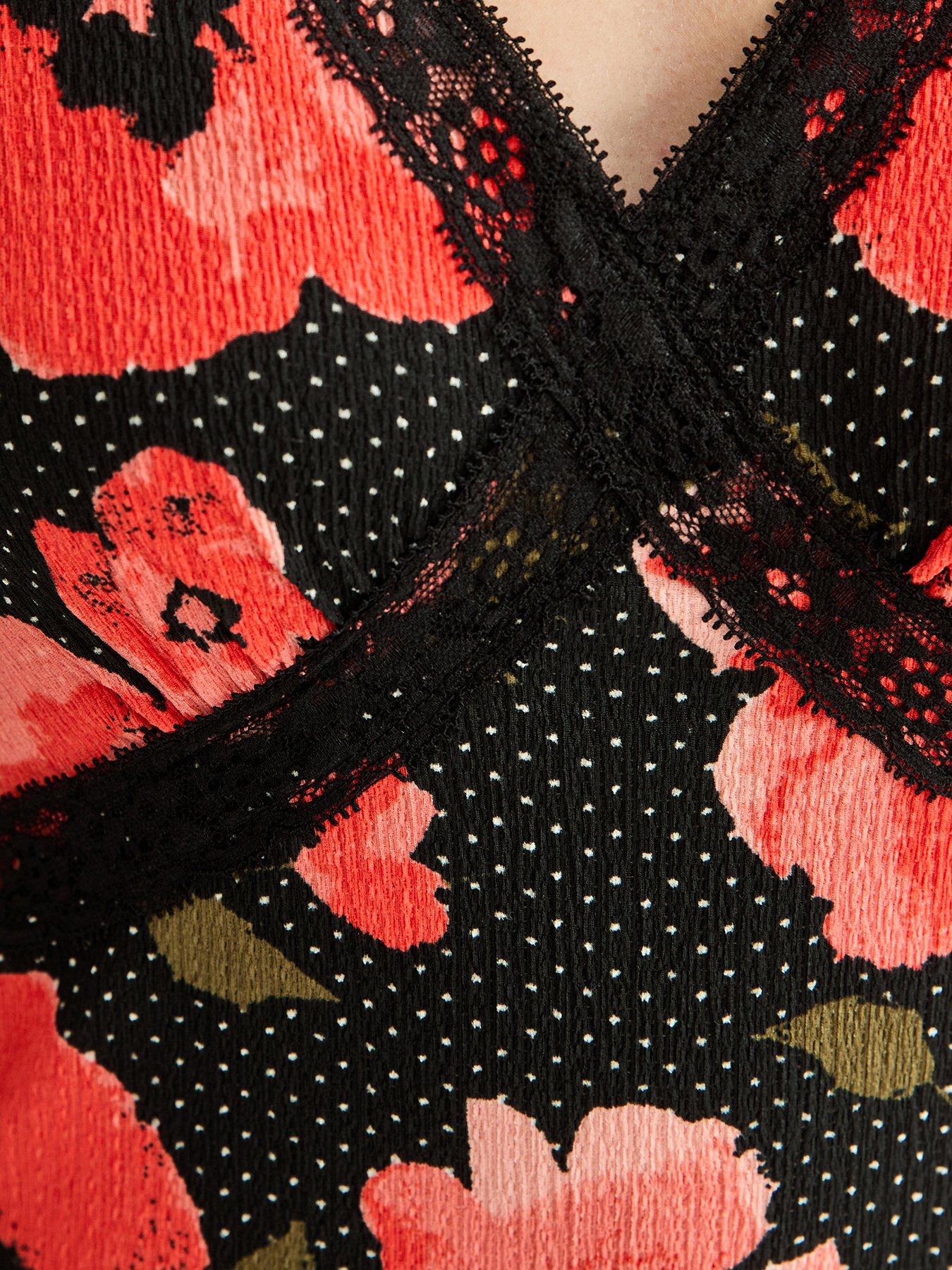 Image 5 of 5 of New Look Red Floral Print Flutter Sleeve Midi Dress