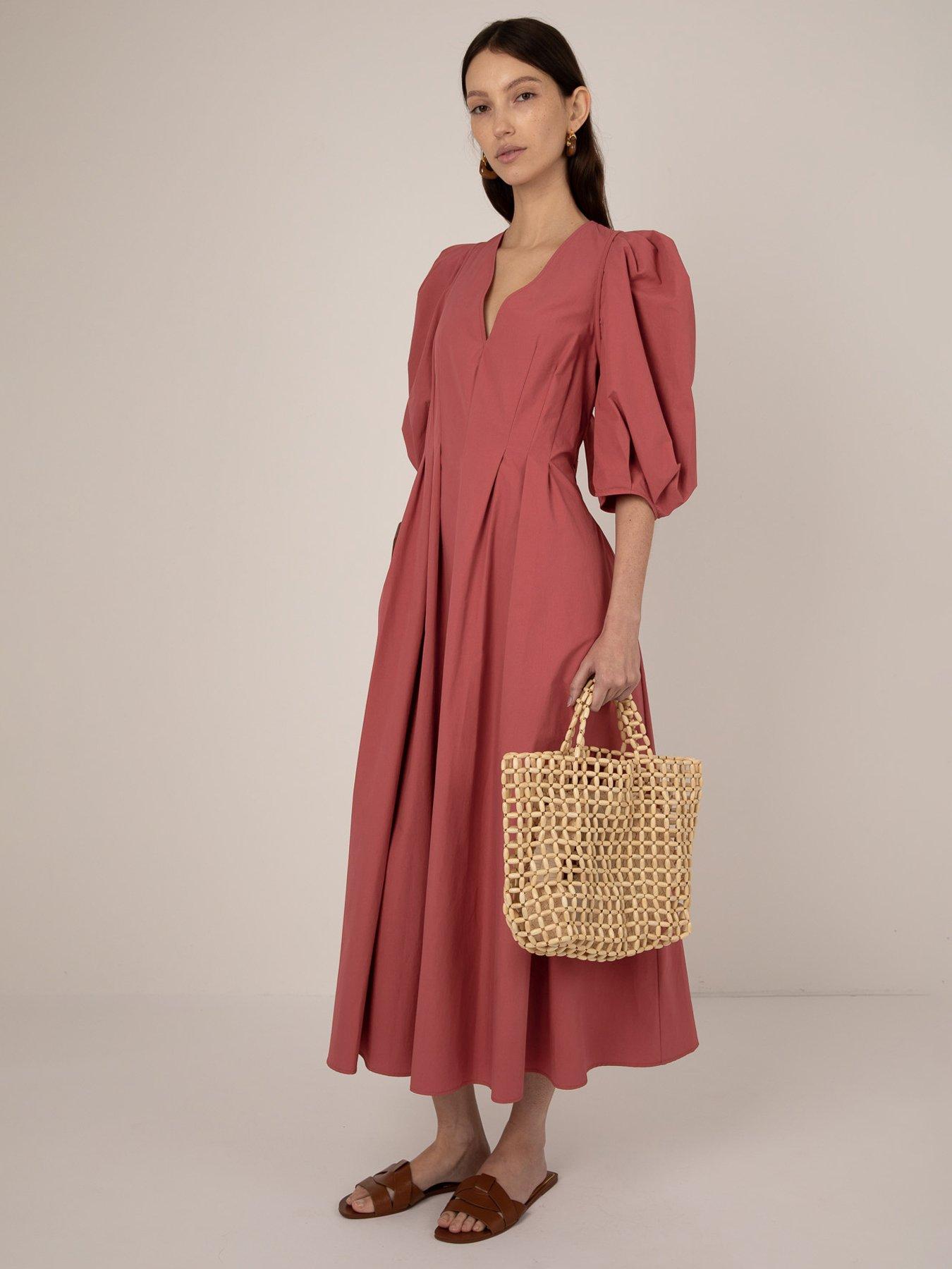 vivere-colette-tie-back-dressoutfit