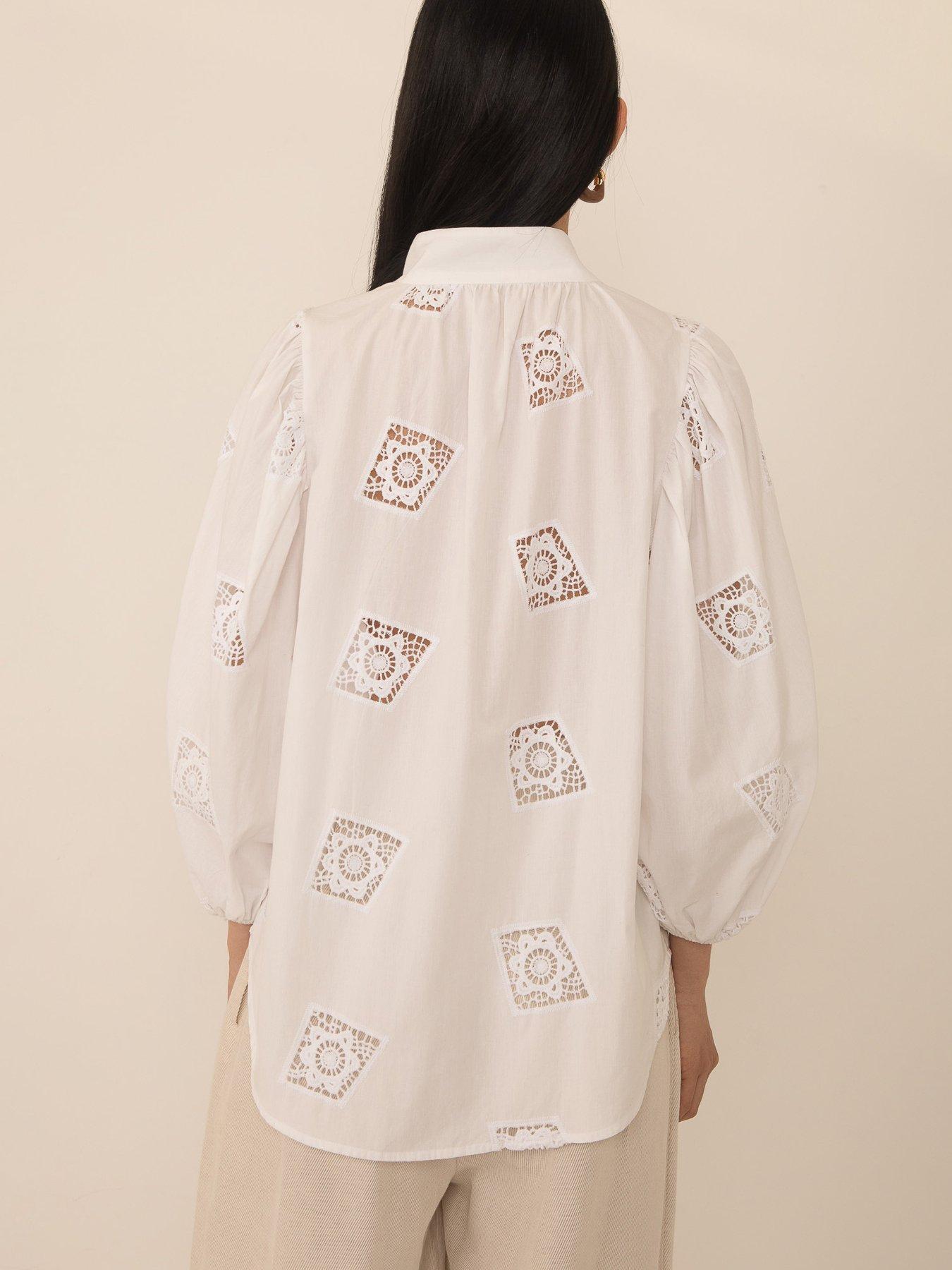 Image 2 of 4 of Vi.ve.re Frida Top - Cream