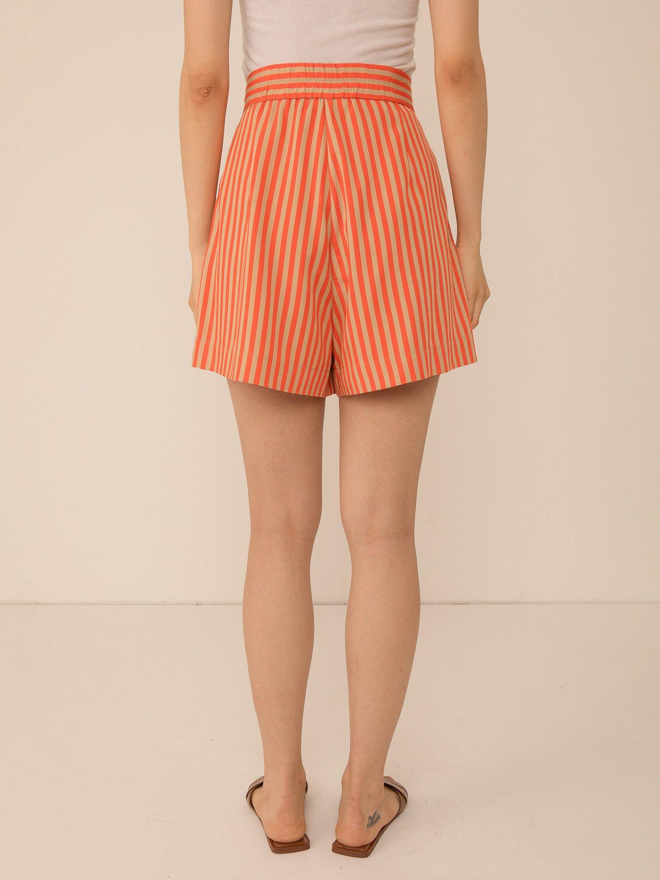 Image 2 of 4 of Vi.ve.re Alvina Shorts - Orange
