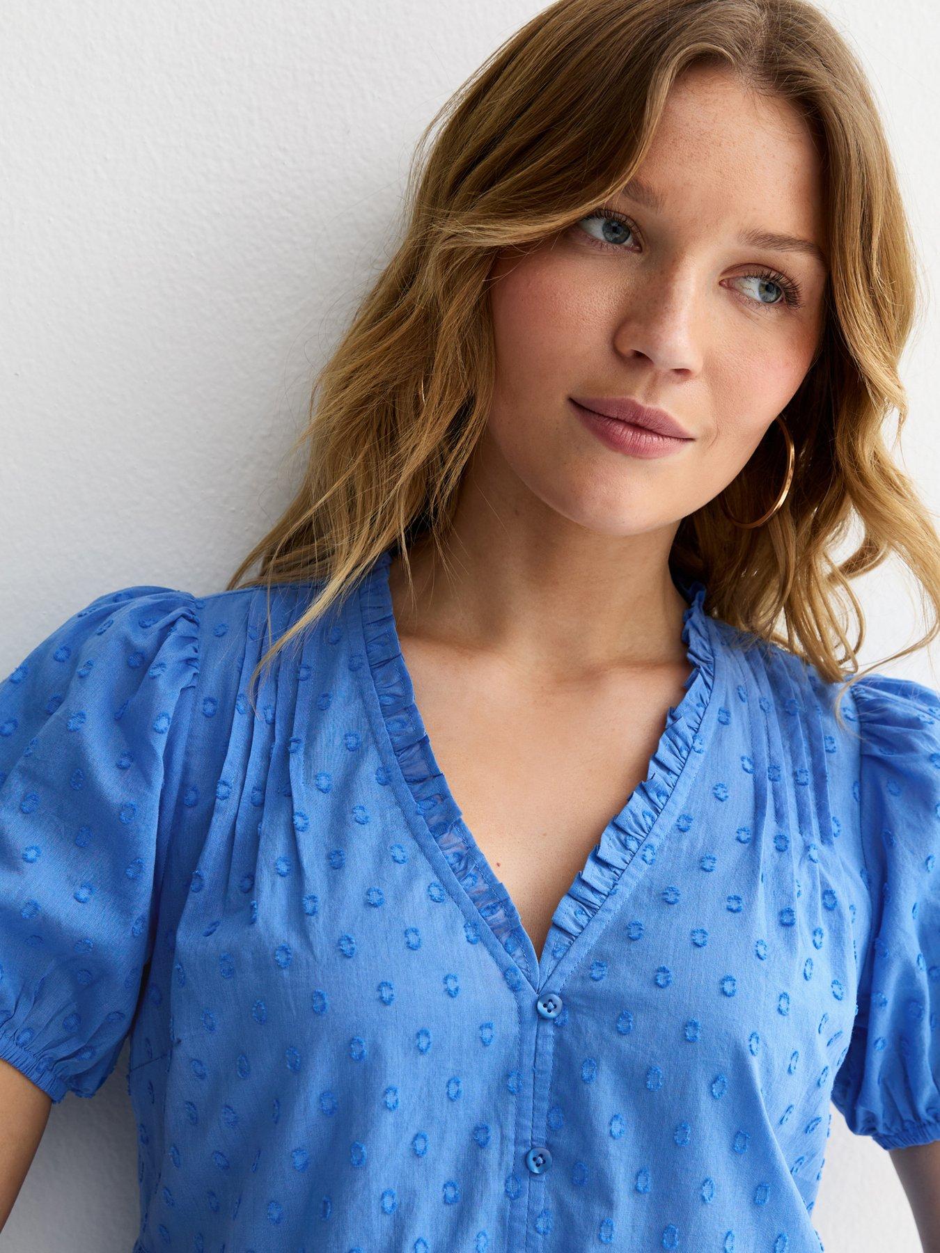 Image 4 of 5 of New Look Speckled Lace Tea Blouse - Blue