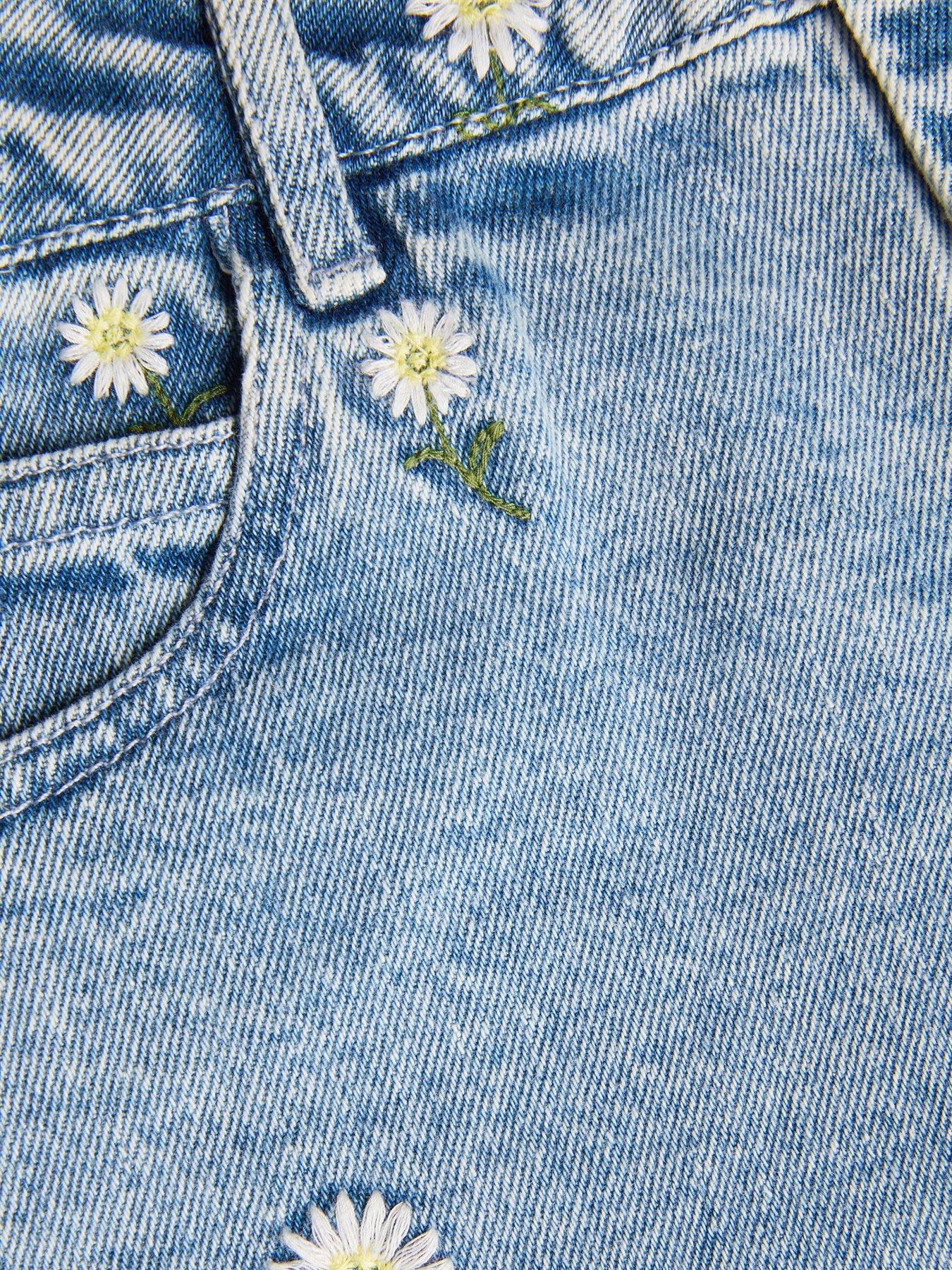 monsoon-girls-daisy-embroidered-barrel-denim-jeans-blueoutfit