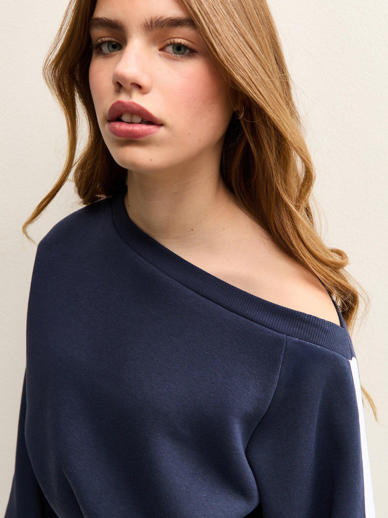 new-look-915-girls-off-shoulder-side-stripe-sweatshirt-navyoutfit