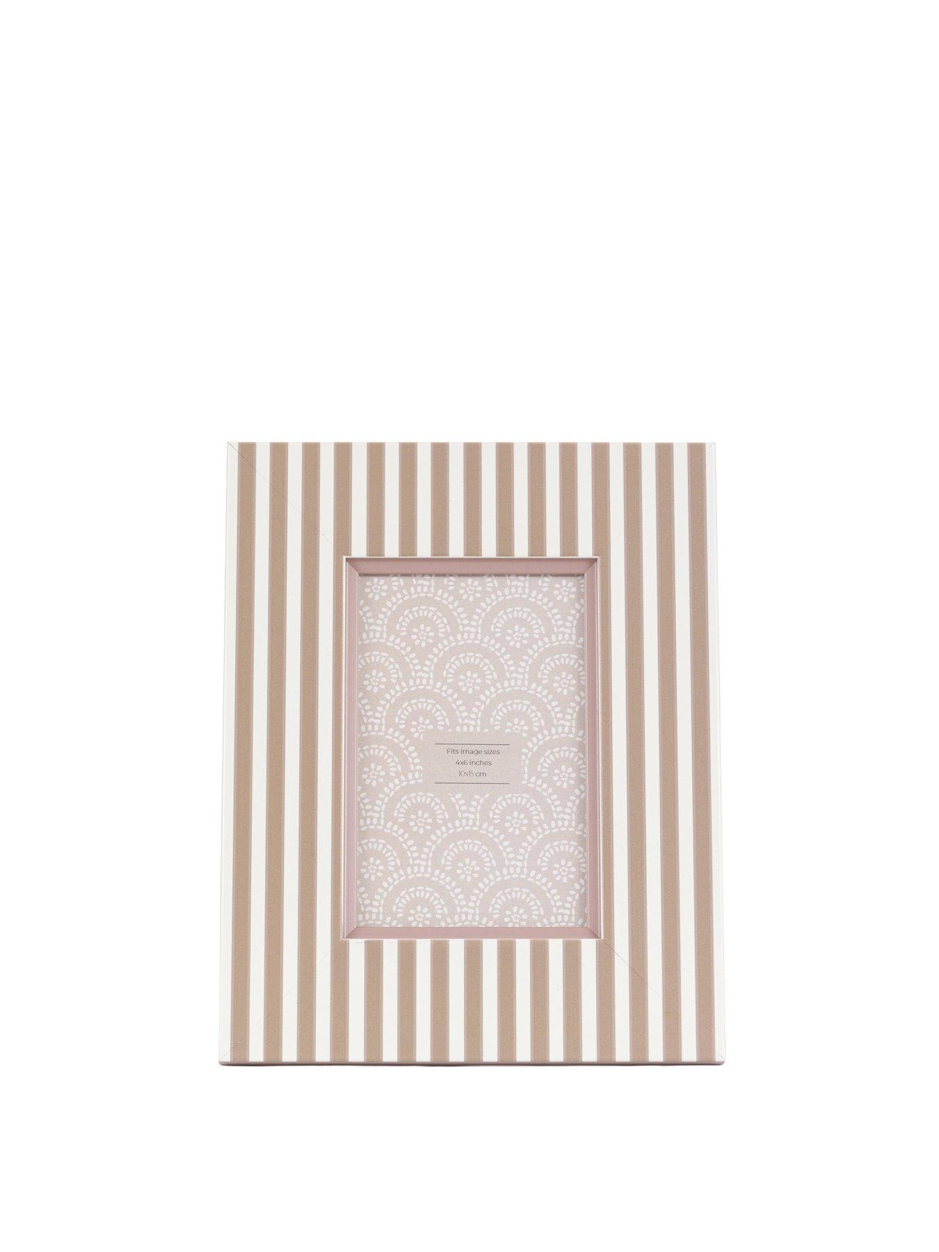 gallery-4x6-mocha-olive-stripe-printed-photo-frame-2pkfront
