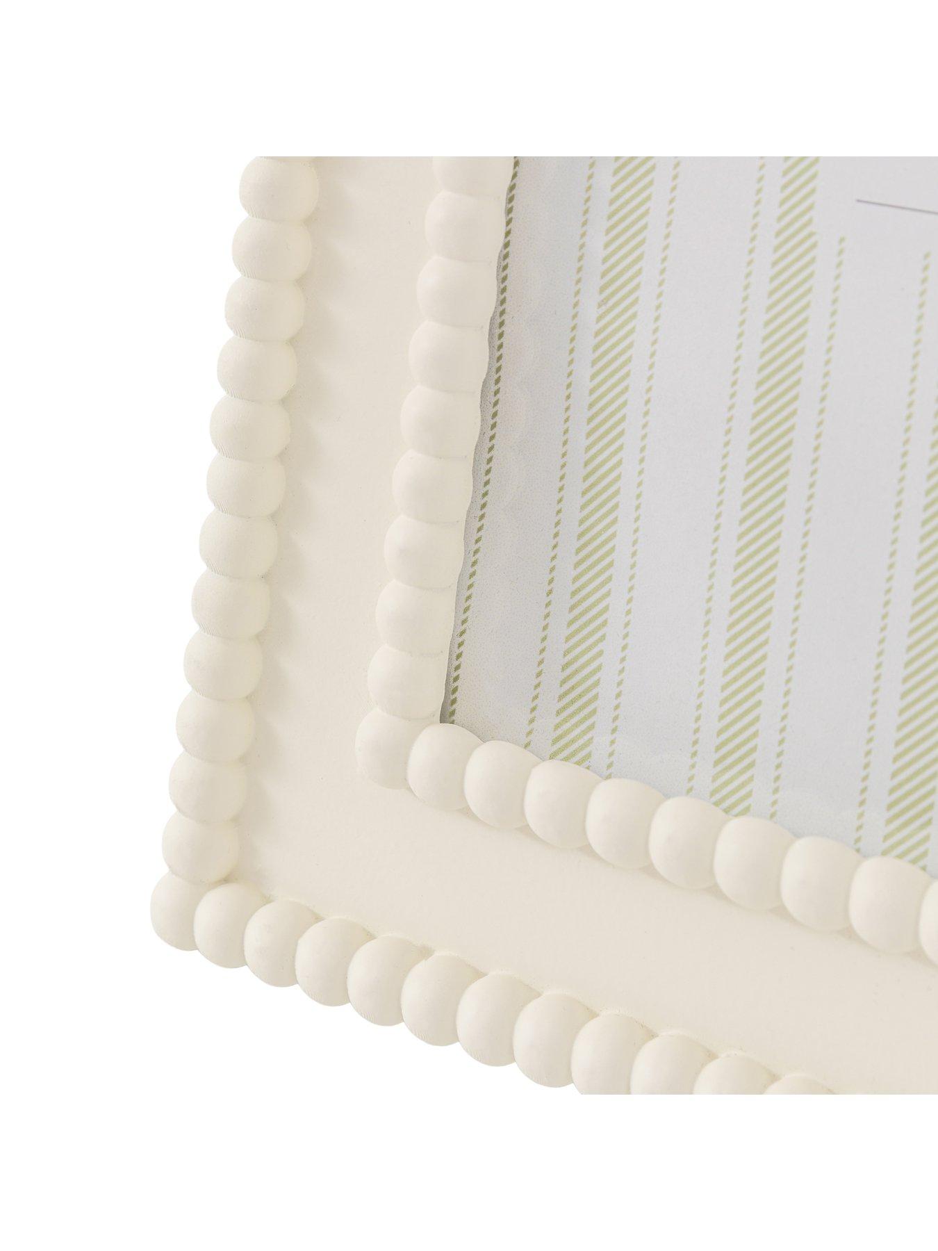 gallery-5x7-beaded-photo-frame-whiteoutfit