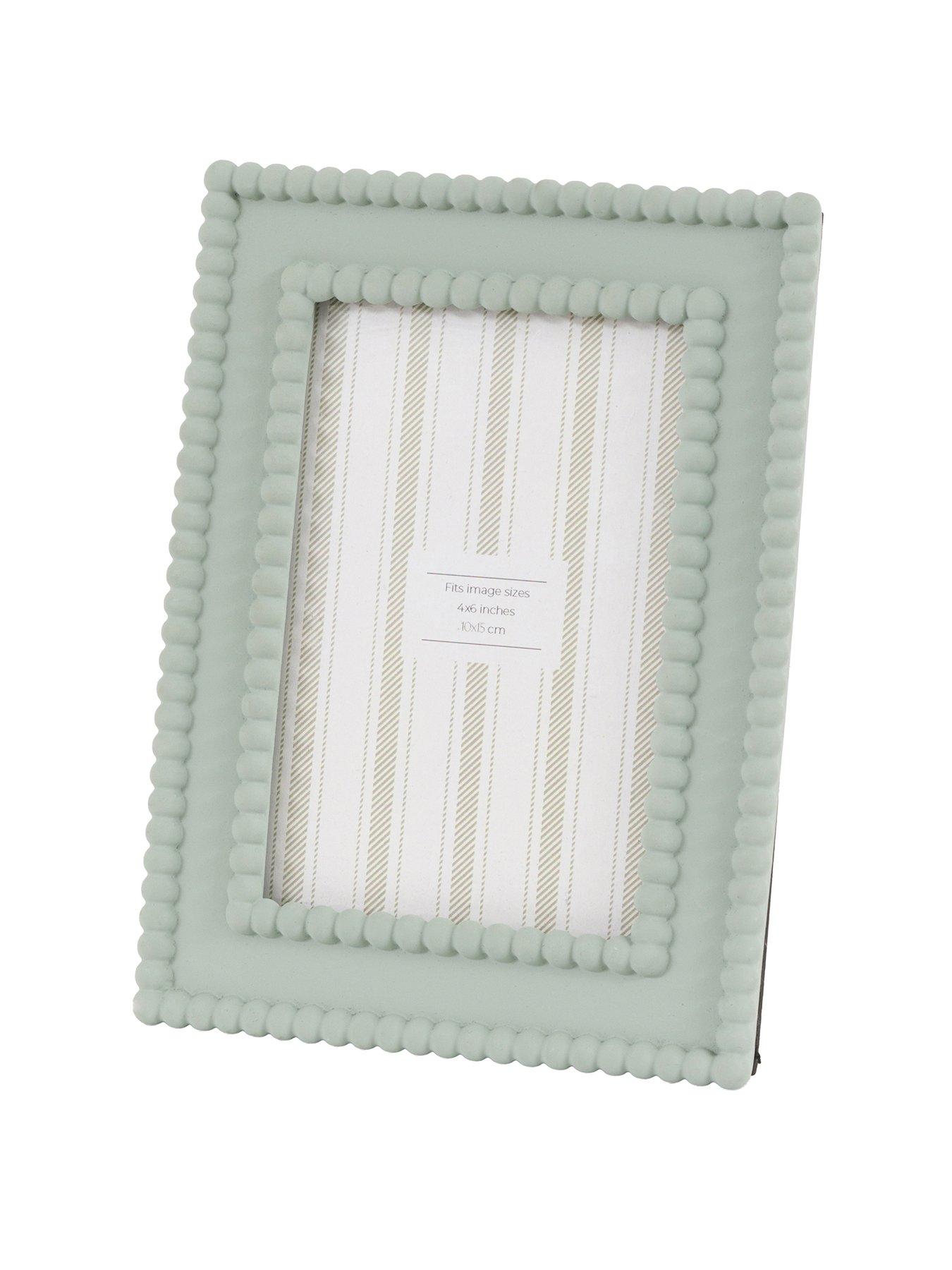 gallery-4x6-beaded-photo-frame-sage-greenstillFront
