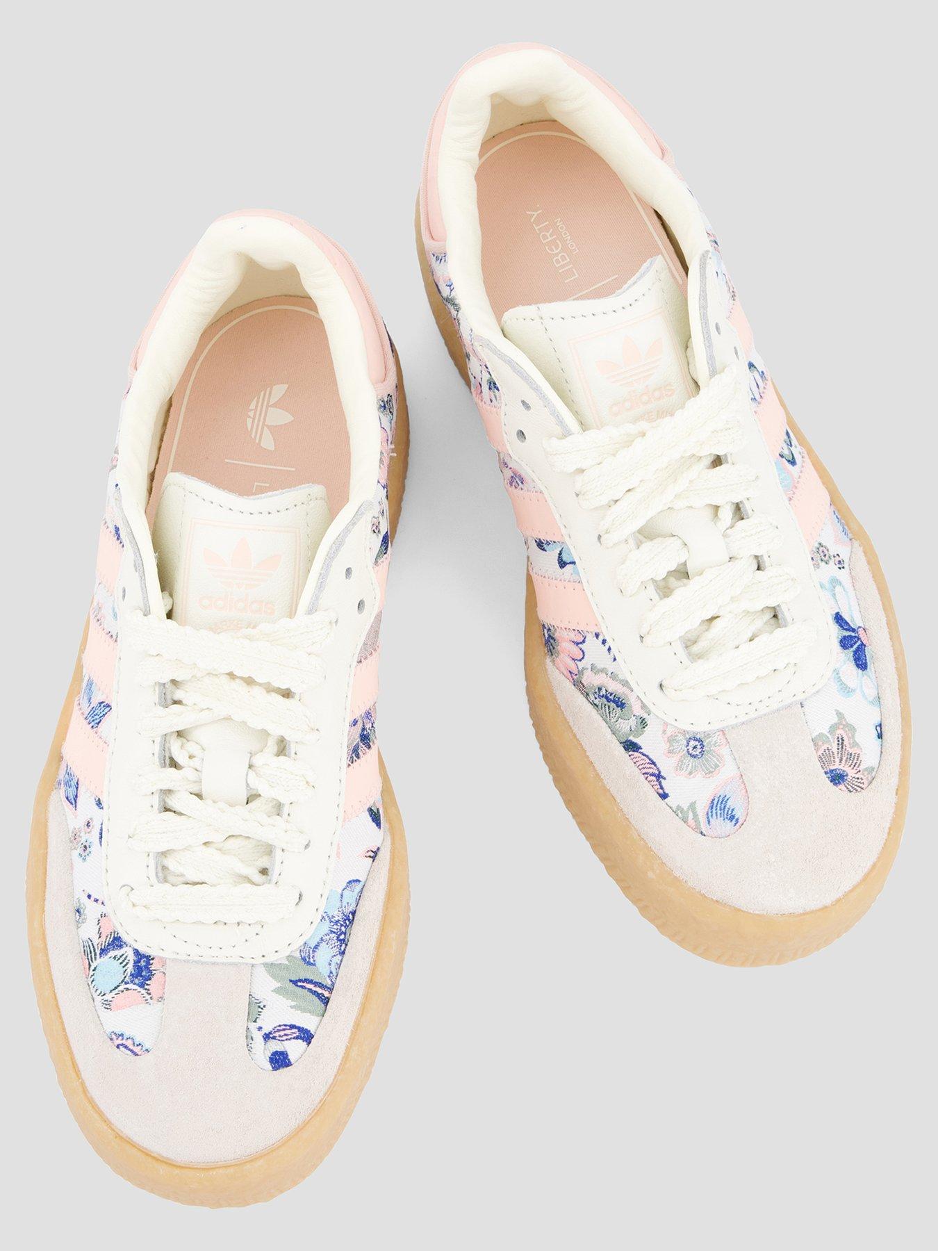 adidas-originals-junior-sambae-trainers-whiteoutfit