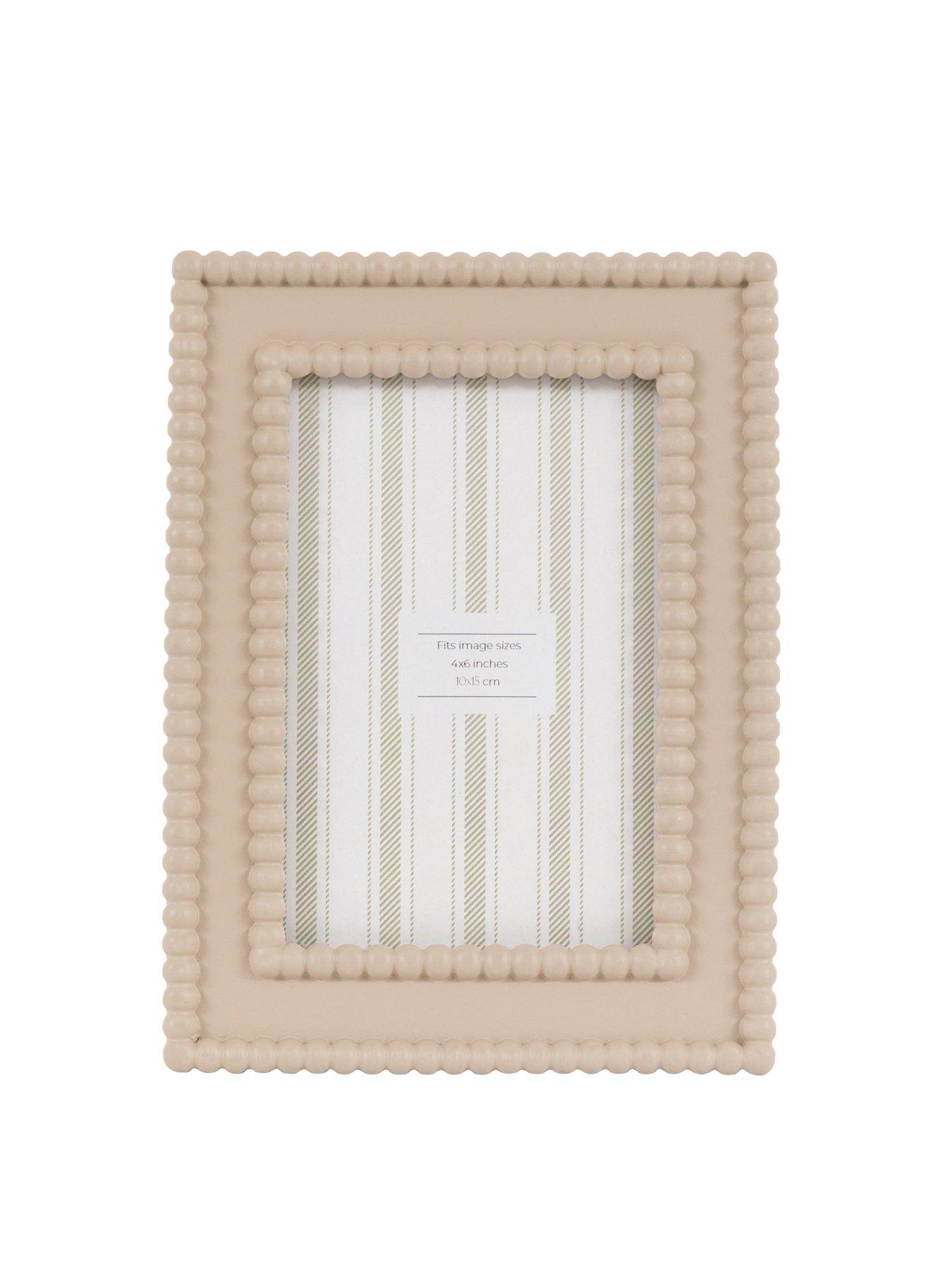 gallery-4x6-beaded-photo-frame-mochafront