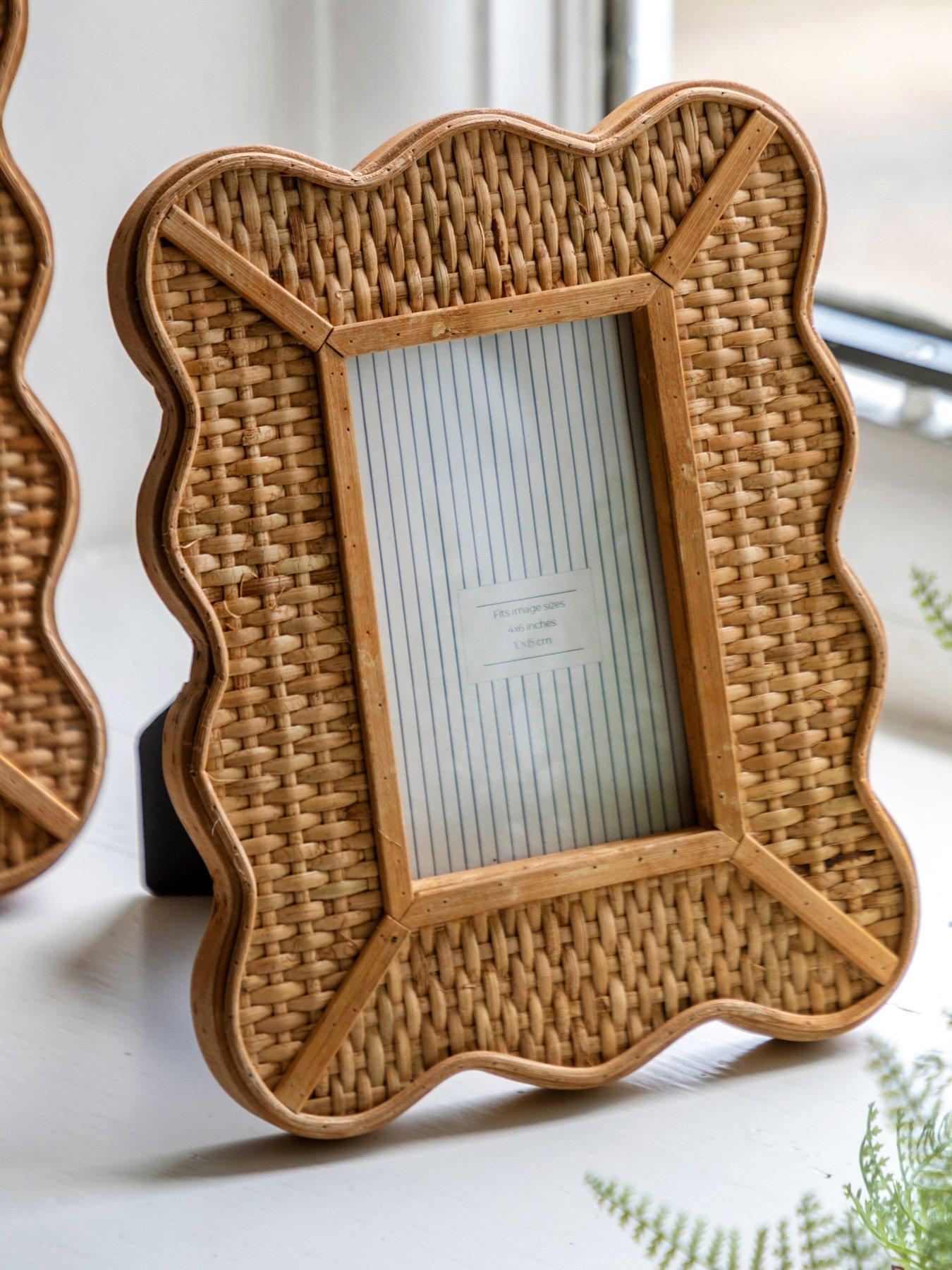 Gallery Natural Rattan Photo Frame 25x20cm 4x6