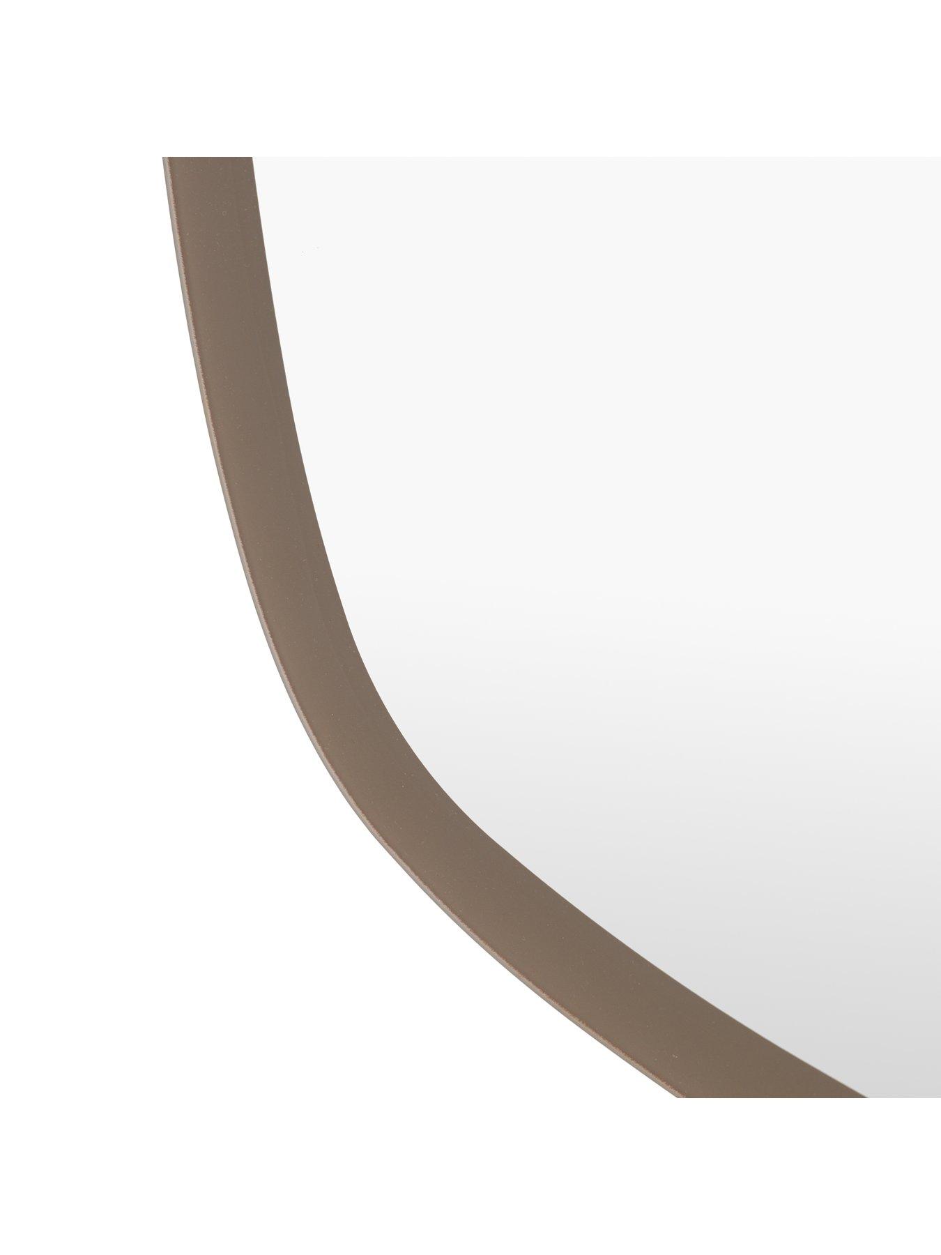 gallery-bistro-capsule-mirror-chocolate-500x23x700mmoutfit