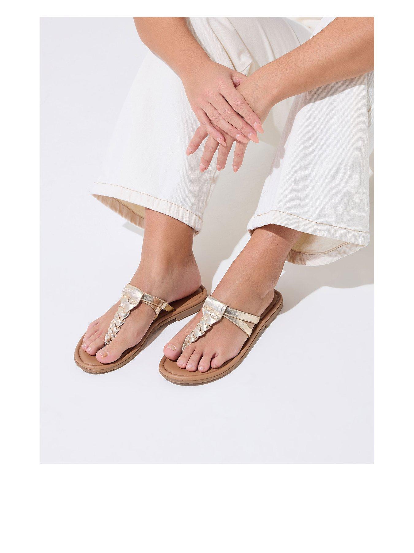 Yours Extra Wide Fit Plaited Toe Sandal - Gold