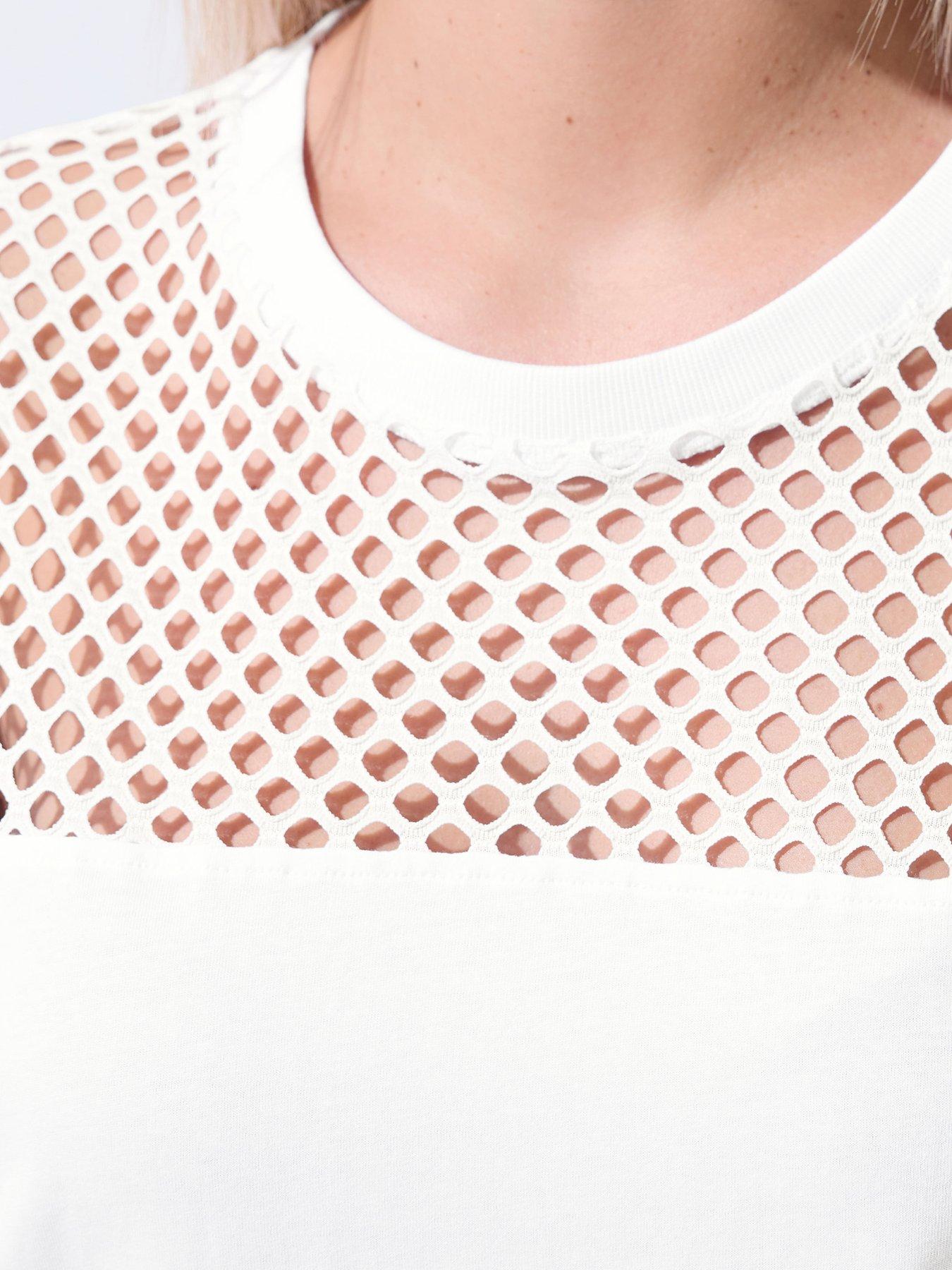 yours-curve-fishnet-boxy-t-shirtoutfit