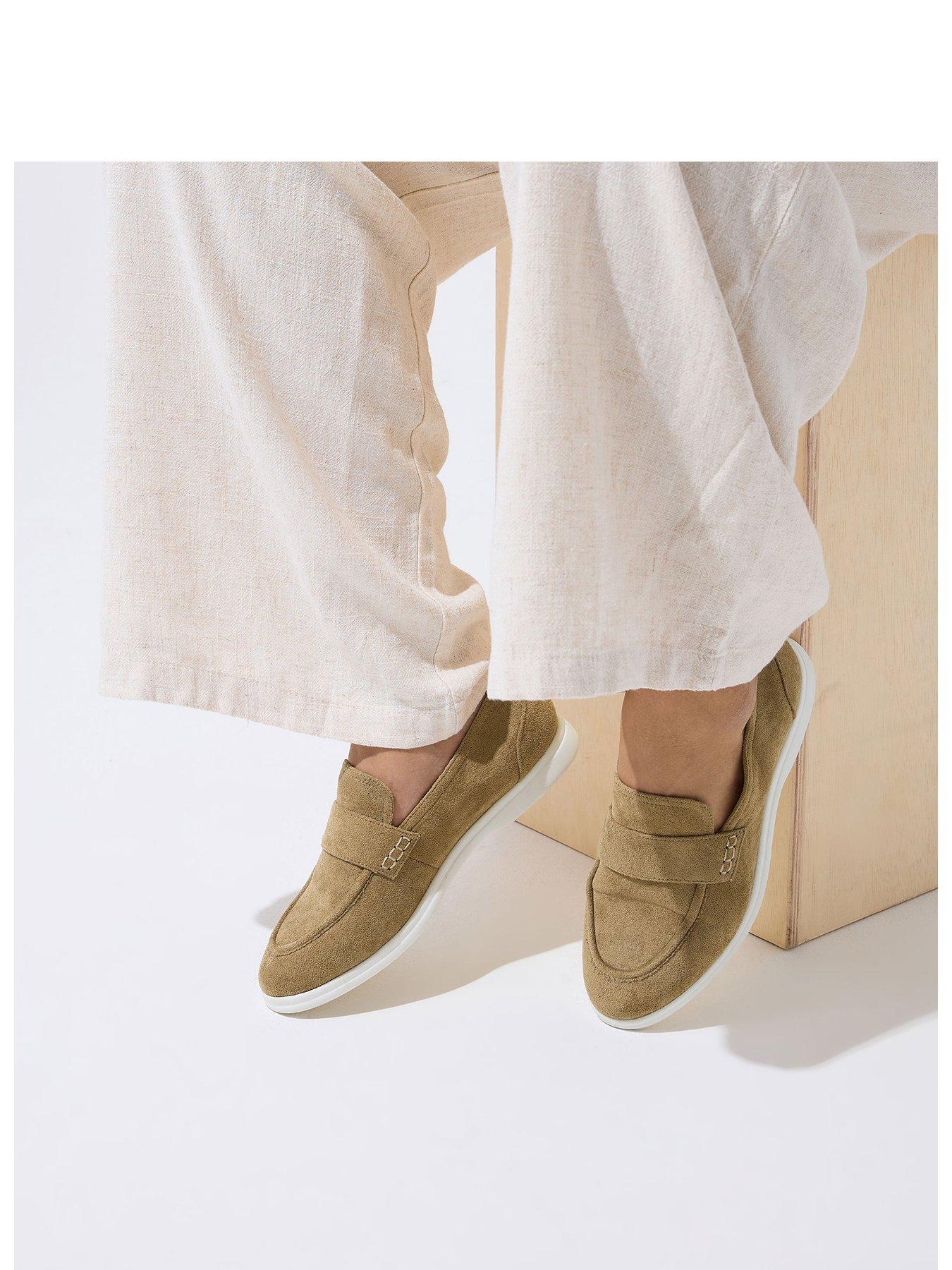 Image 1 of 4 of Yours Extra Wide Fit Flexi Loafer