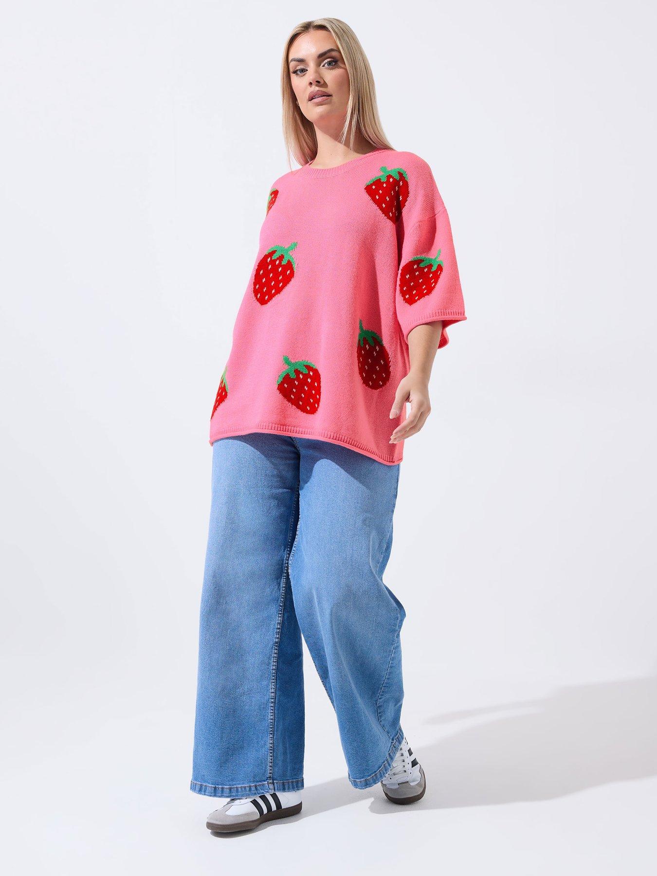 yours-curve-strawberry-knit-boxy-topback