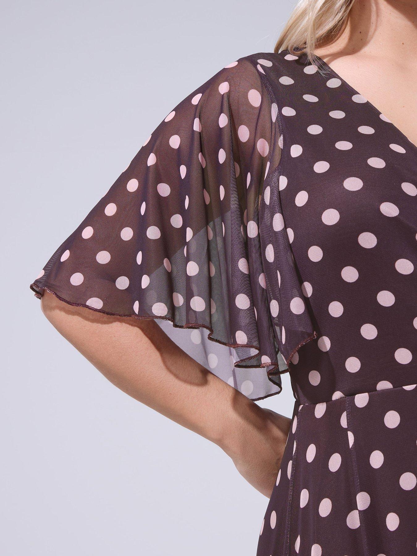 yours-curve-polka-dot-print-mesh-wrap-maxi-dressoutfit
