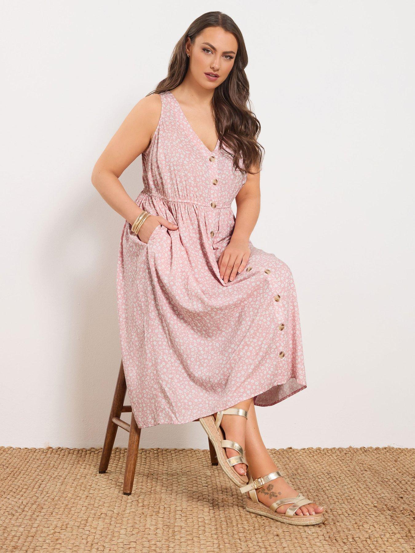 Image 3 of 6 of Yours Curve Ditsy Print Button Through Sundress