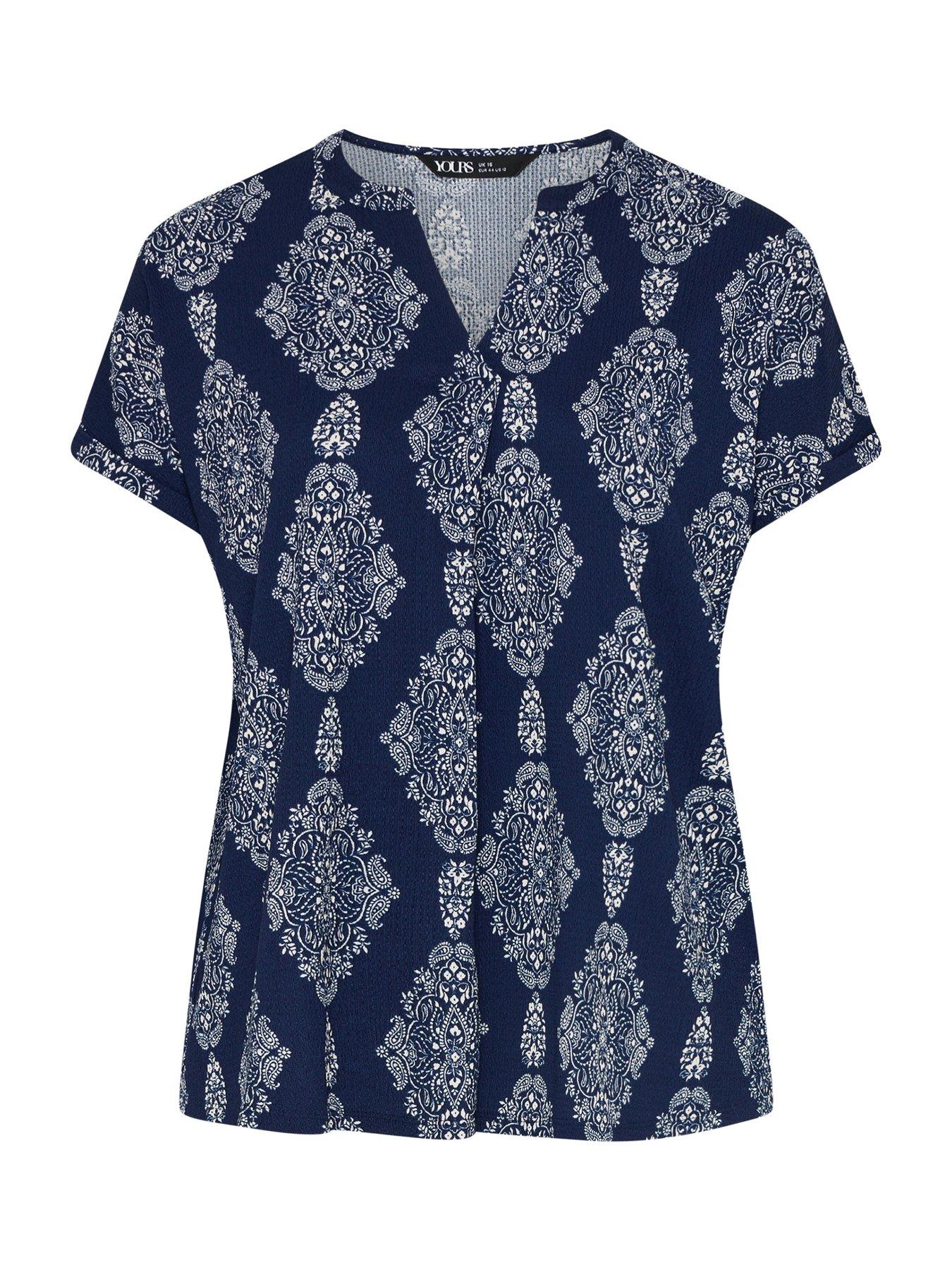 Image 5 of 5 of Yours Curve Pleat Front Textured Top