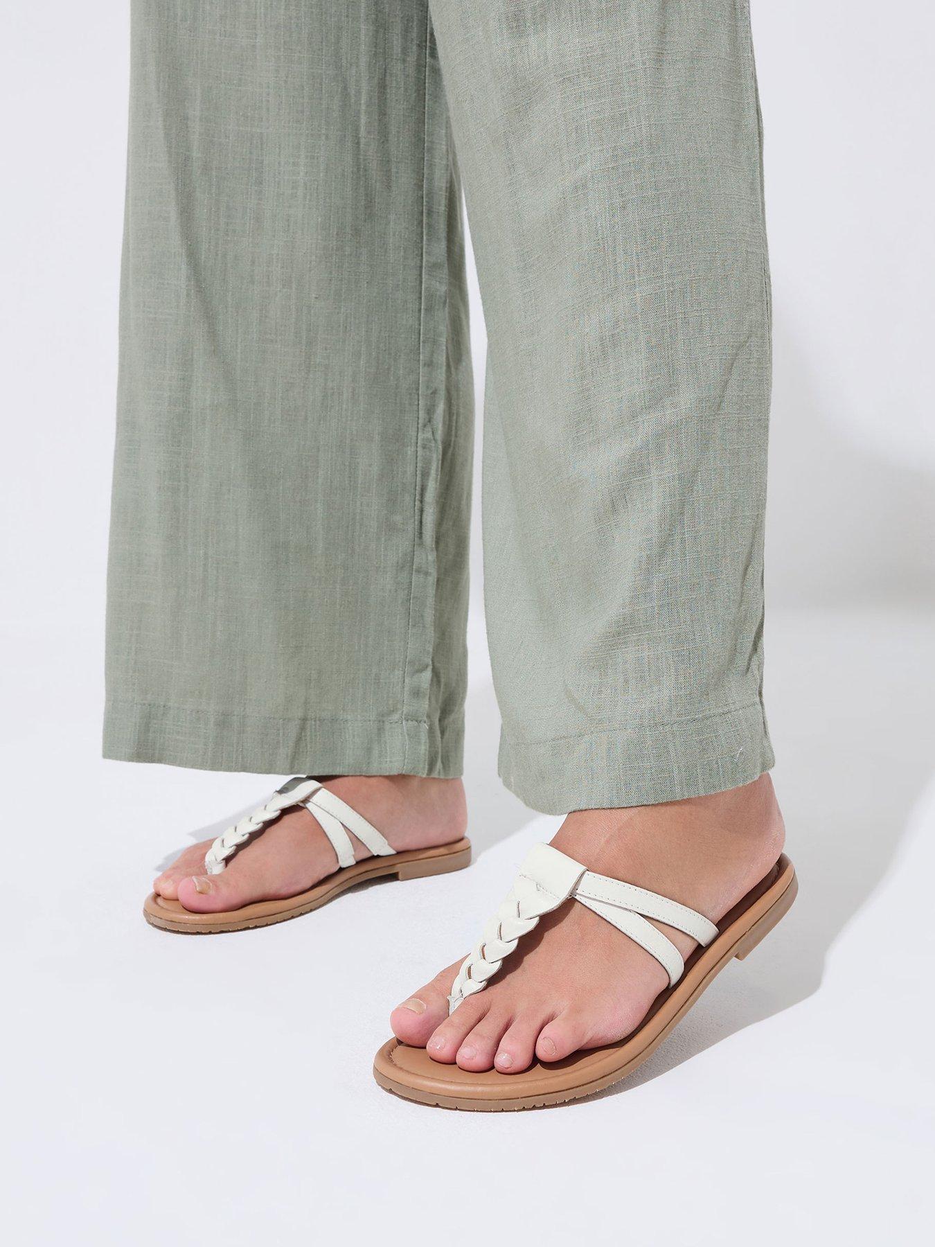 Image 1 of 4 of Yours Extra Wide Fit Plaited Toe Sandal