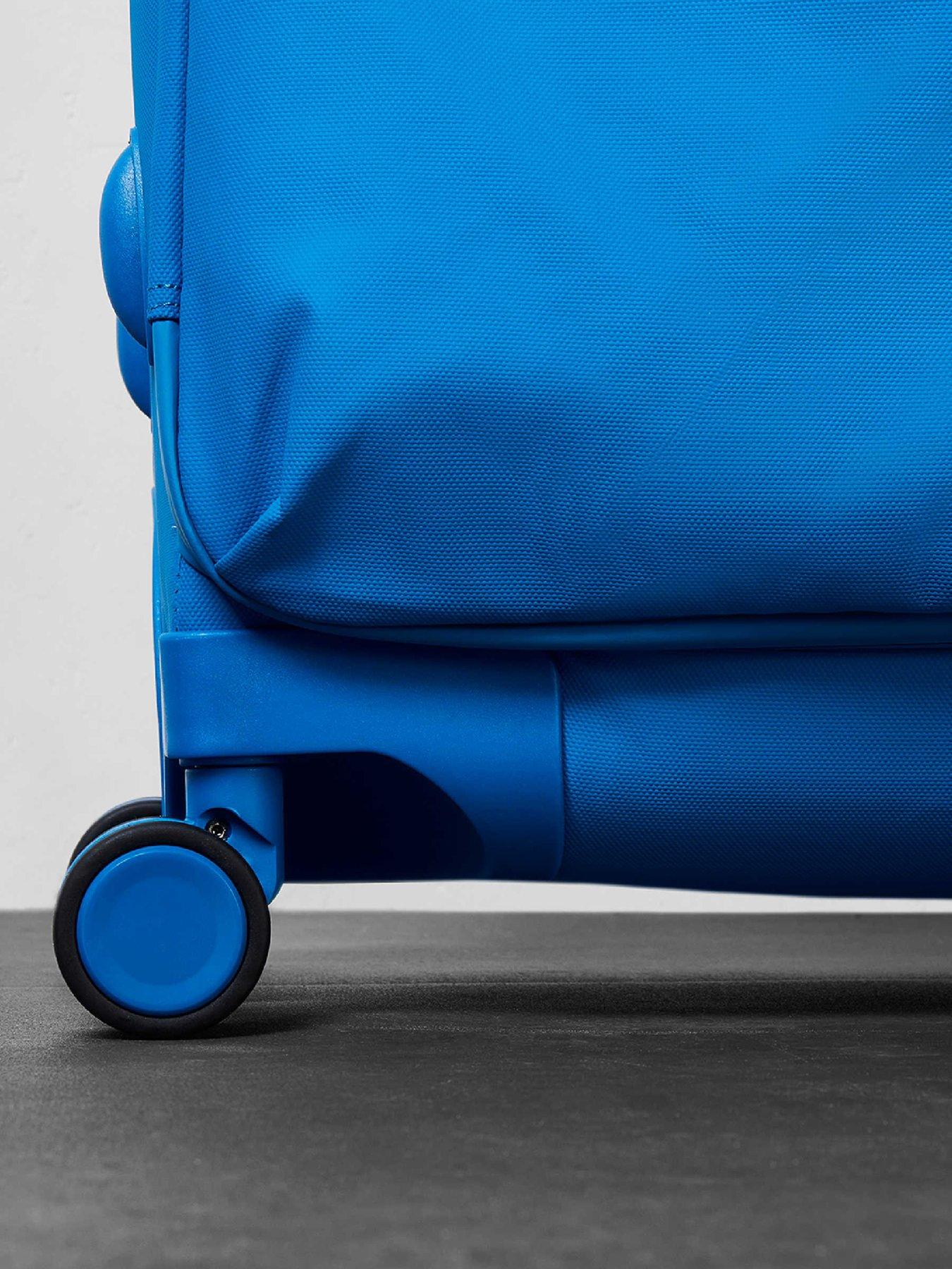 rock-luggage-juniper-blue-medium-suitcaseback