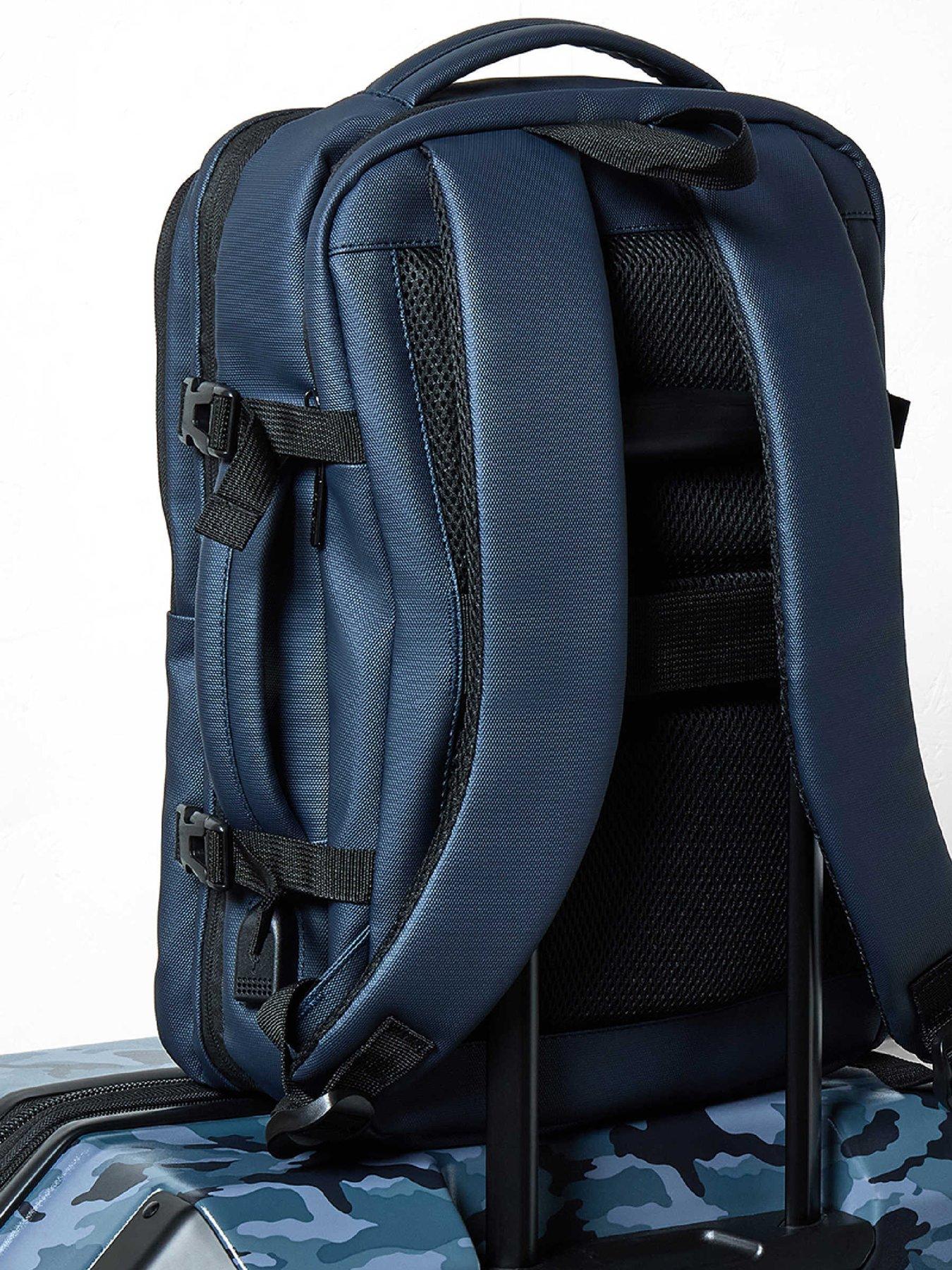 rock-luggage-dalston-navy-backpack-mediumoutfit