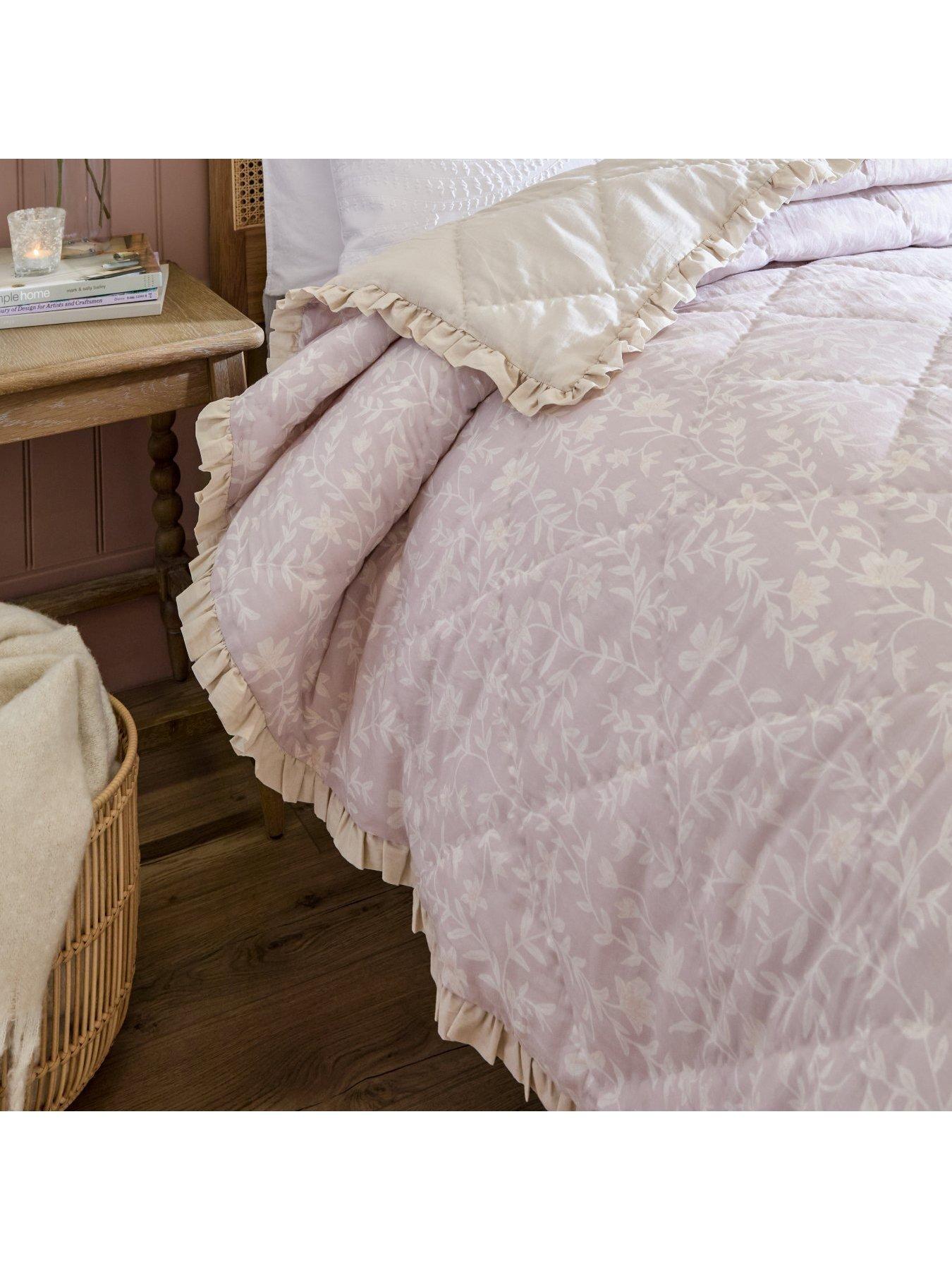wylder-amelia-bedspread-blushback