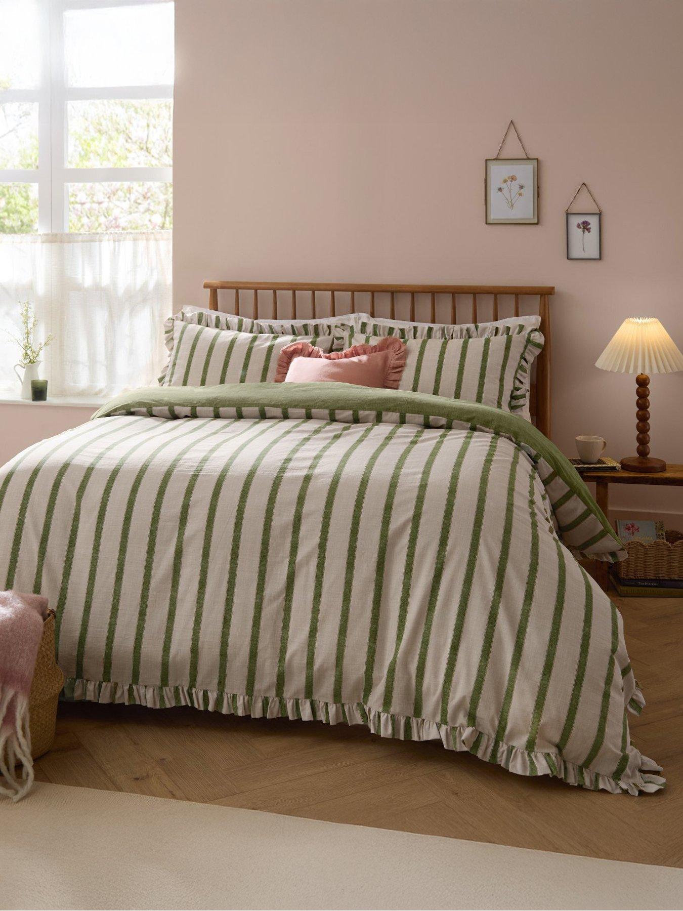 wylder-connie-duvet-set-olivefront