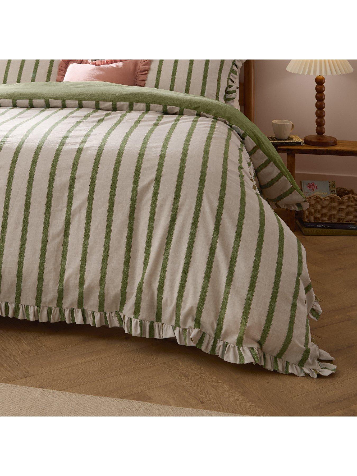 wylder-connie-duvet-set-oliveback
