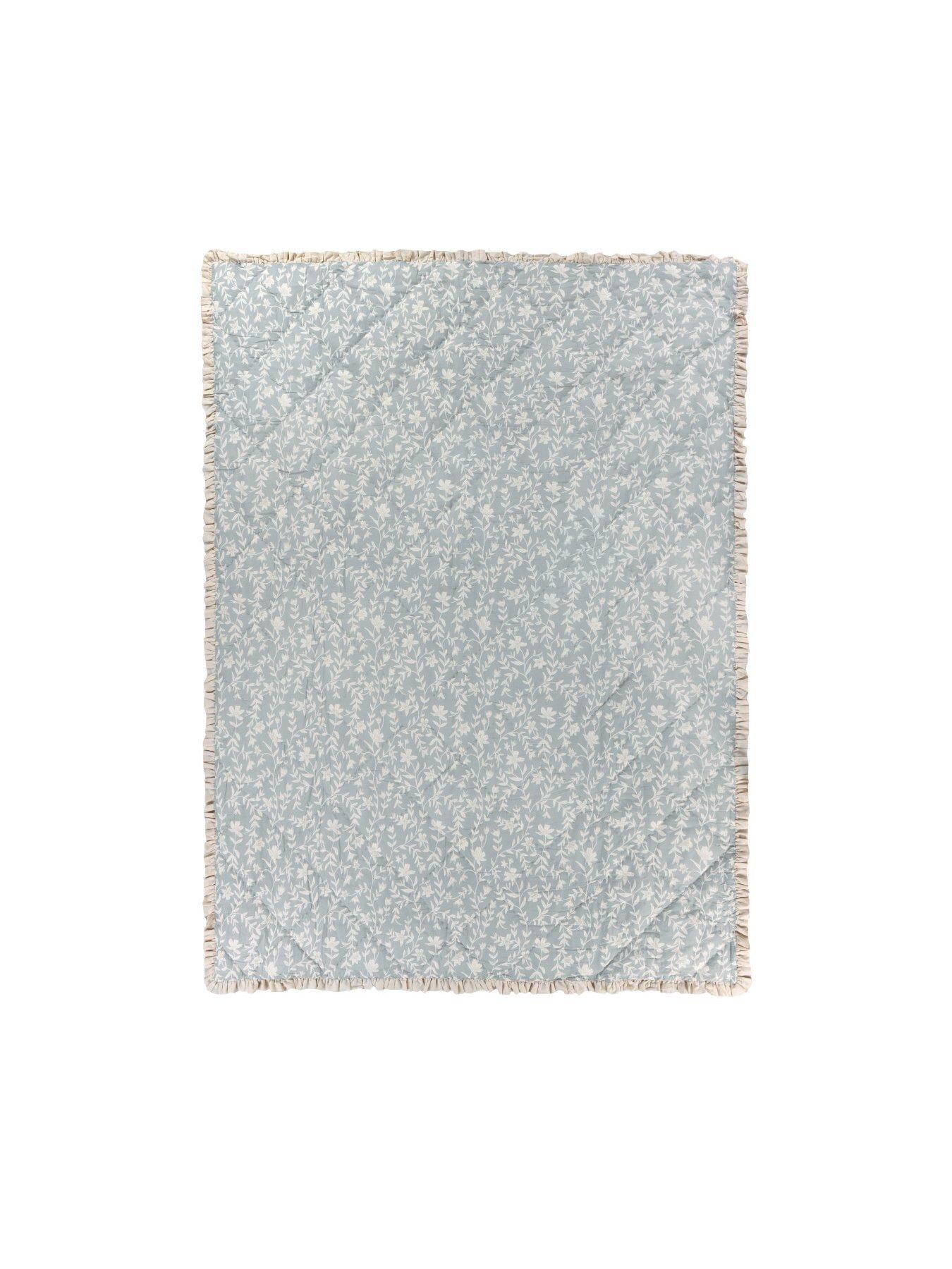 wylder-amelia-bedspread-seafoamoutfit
