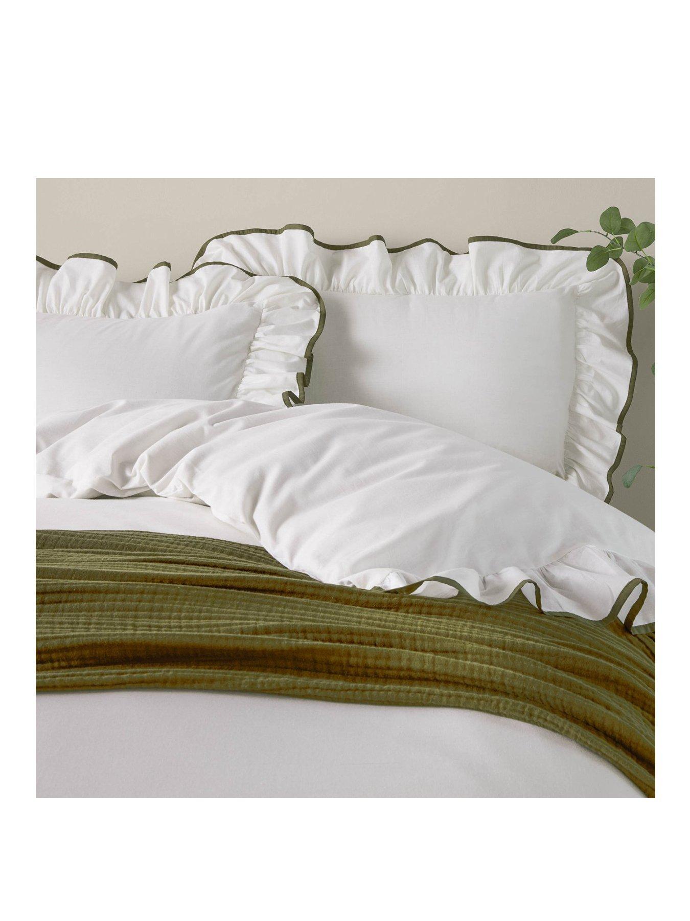 wylder-blousey-duvet-set-olivestillFront