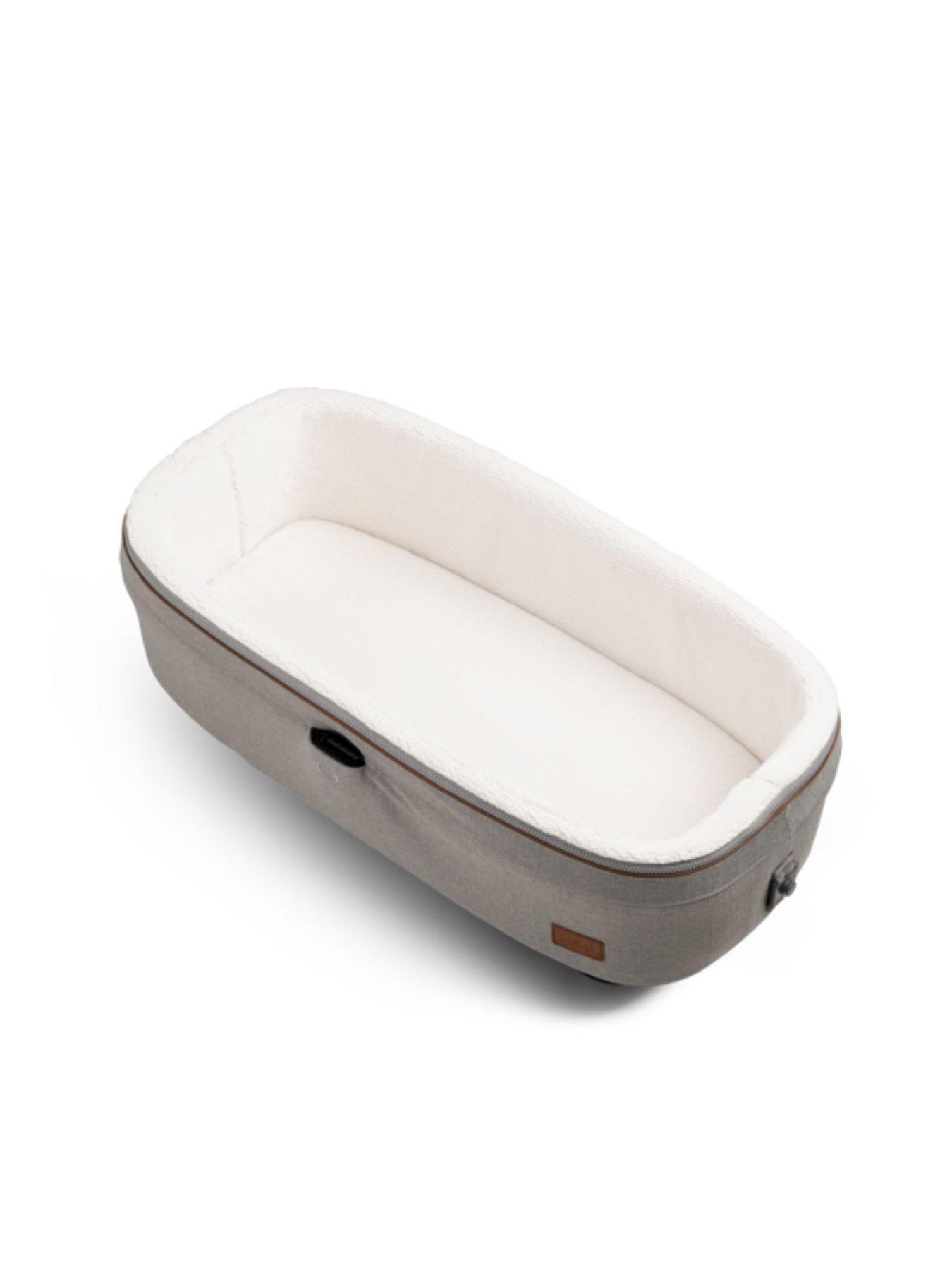 tavo-maeve-medium-rigid-handle-wbasedetail