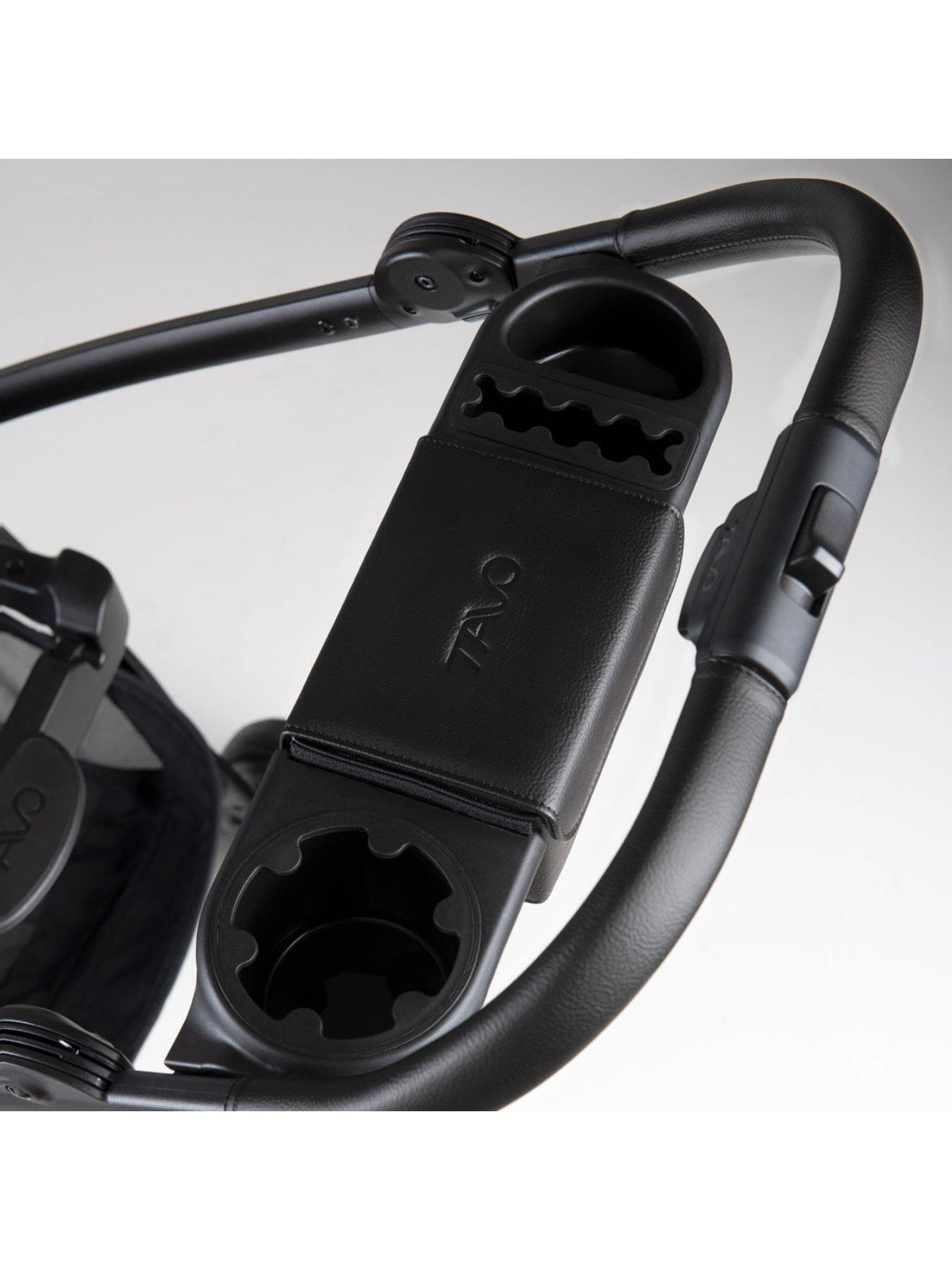 tavo-roscoe-stroller-blackoutfit