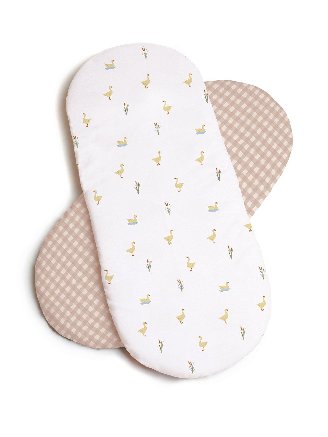 clair-de-lune-little-duckling-moses-basket-sheetsfront
