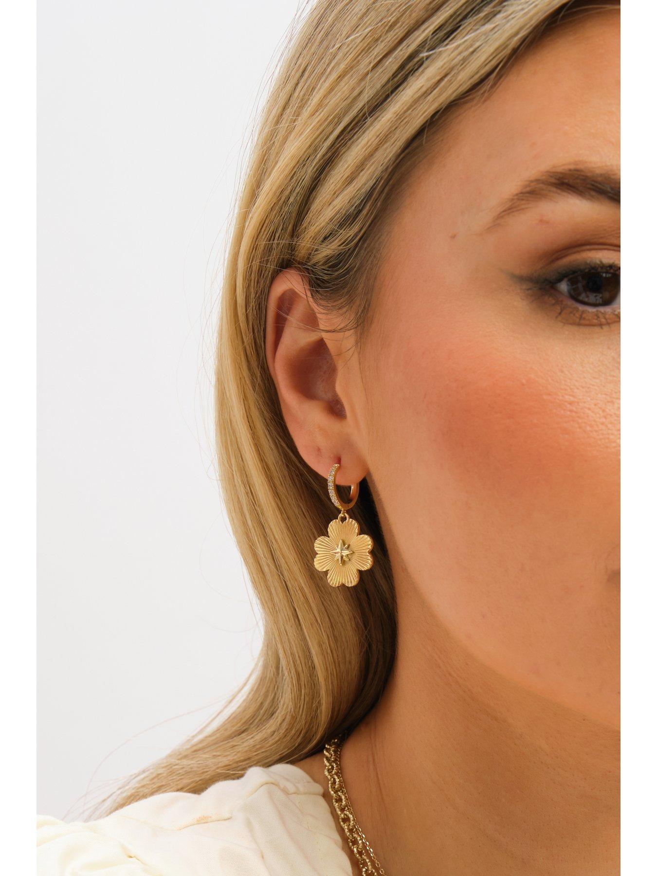 inicio-gold-plated-diamond-cut-clover-earrings-gift-pouchback