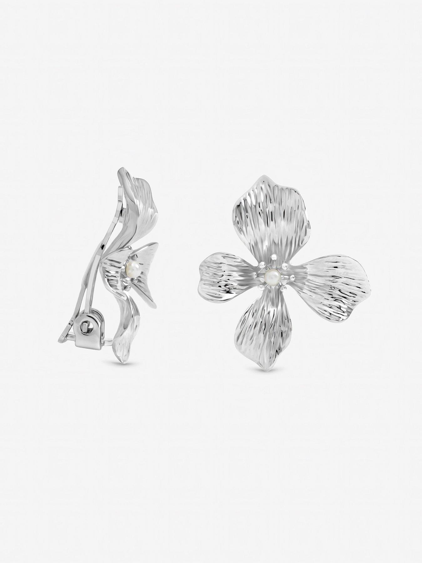 jon-richard-jon-richard-silver-plated-and-pearl-statement-flower-clip-earringsstillFront