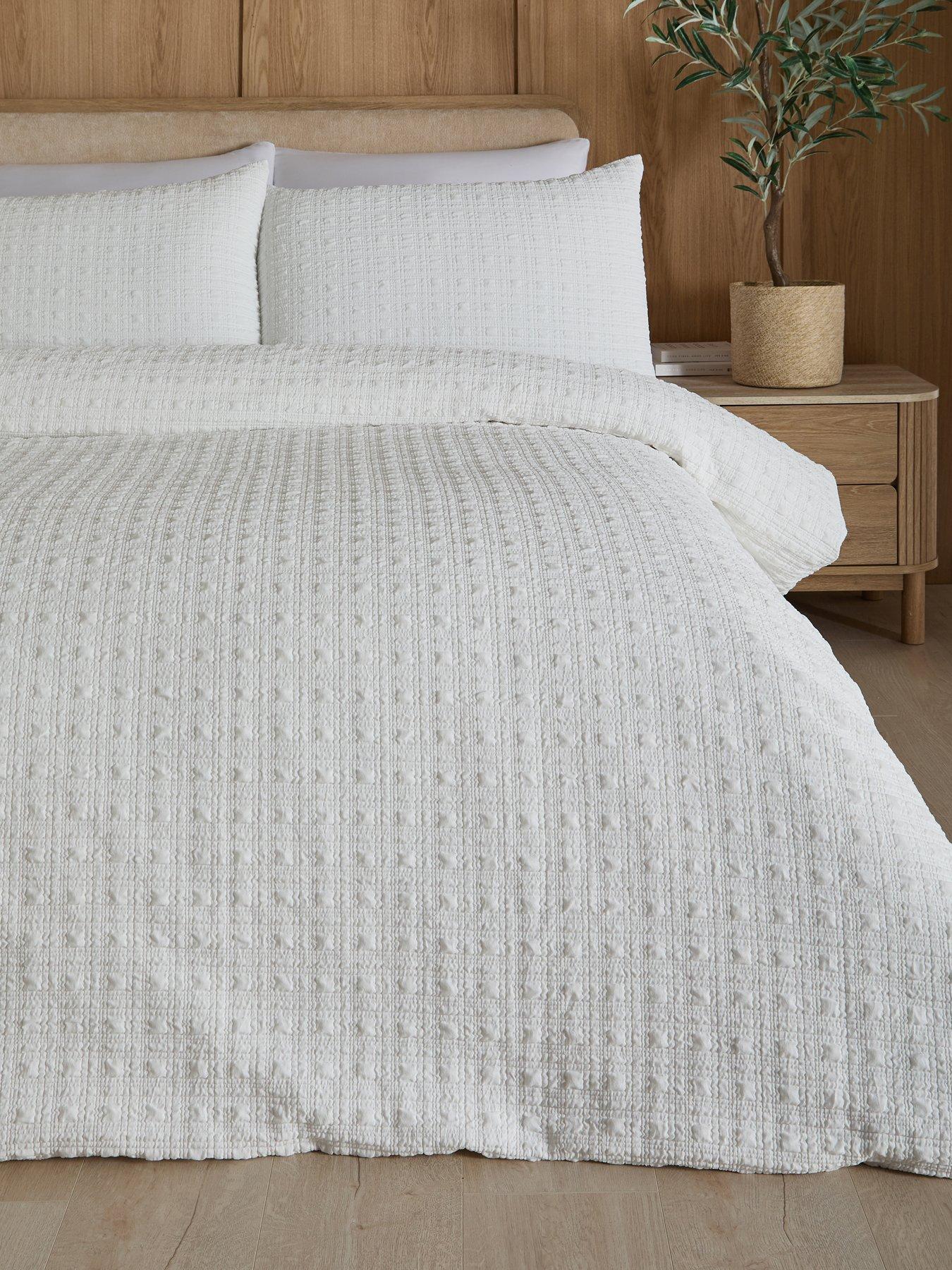 The Very Collection Copenhagen Jacquard Duvet Set