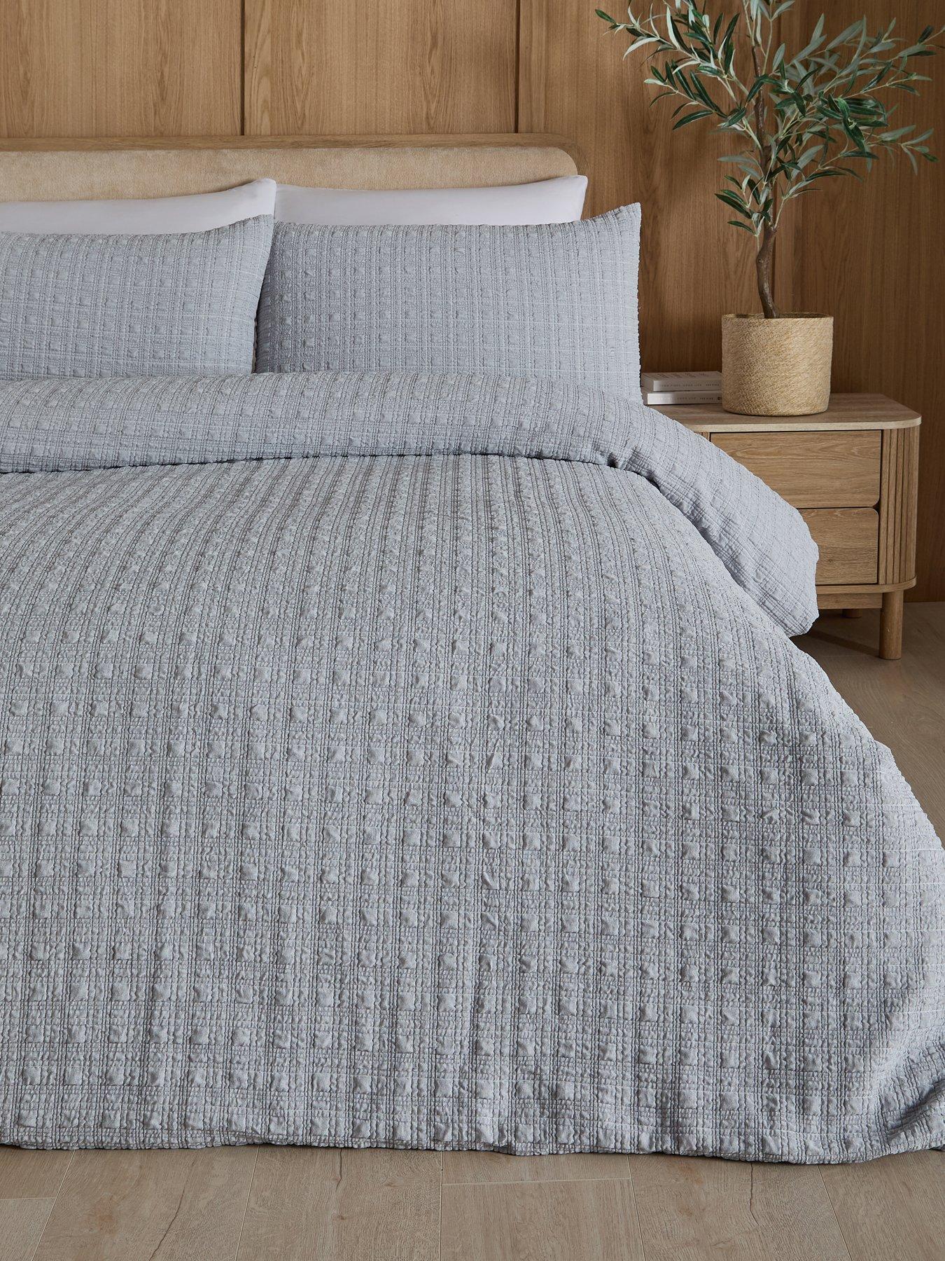 The Very Collection Copenhagen Jacquard Duvet Set