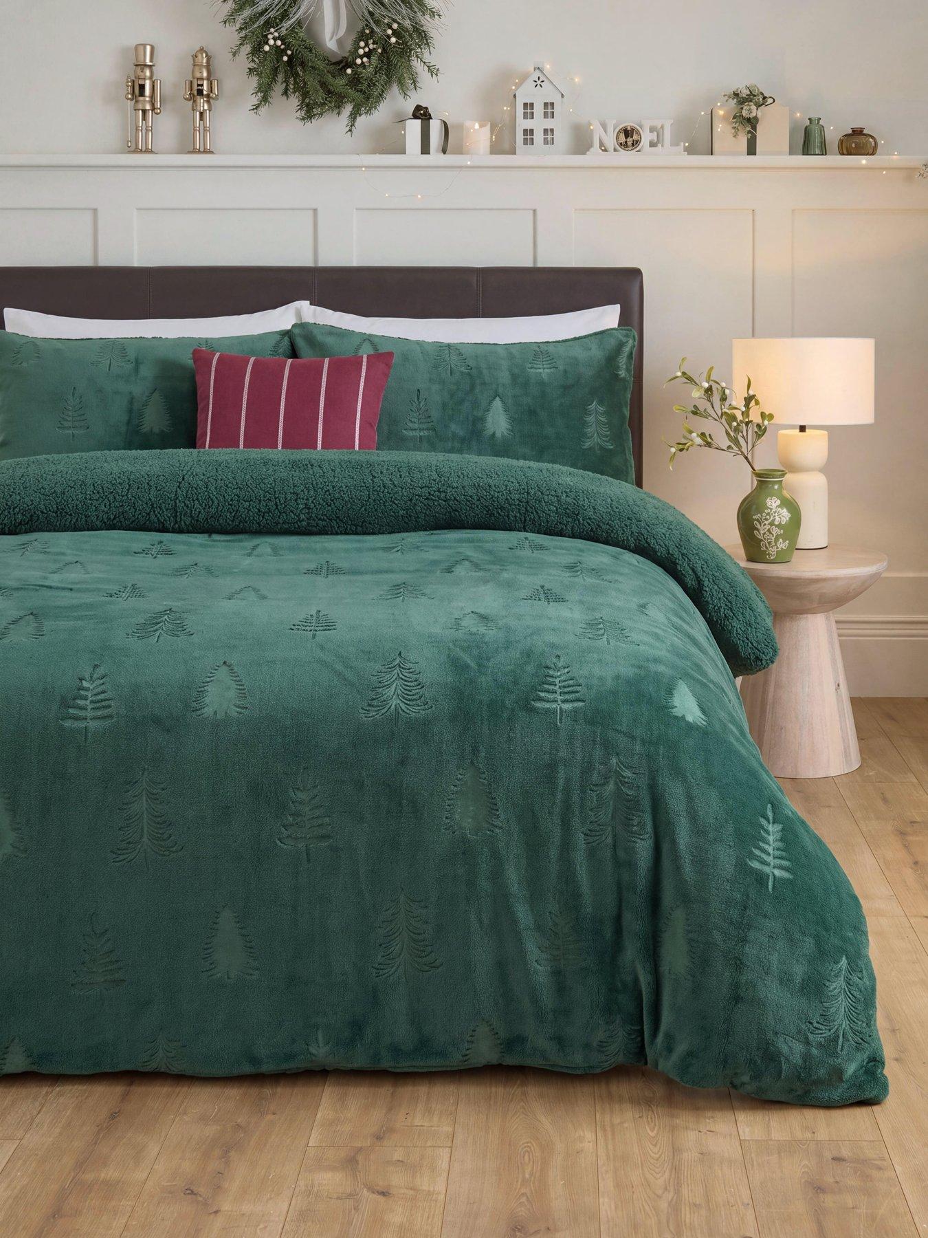Very Home Christmas Tree Embossed Fleece Duvet Set Ks