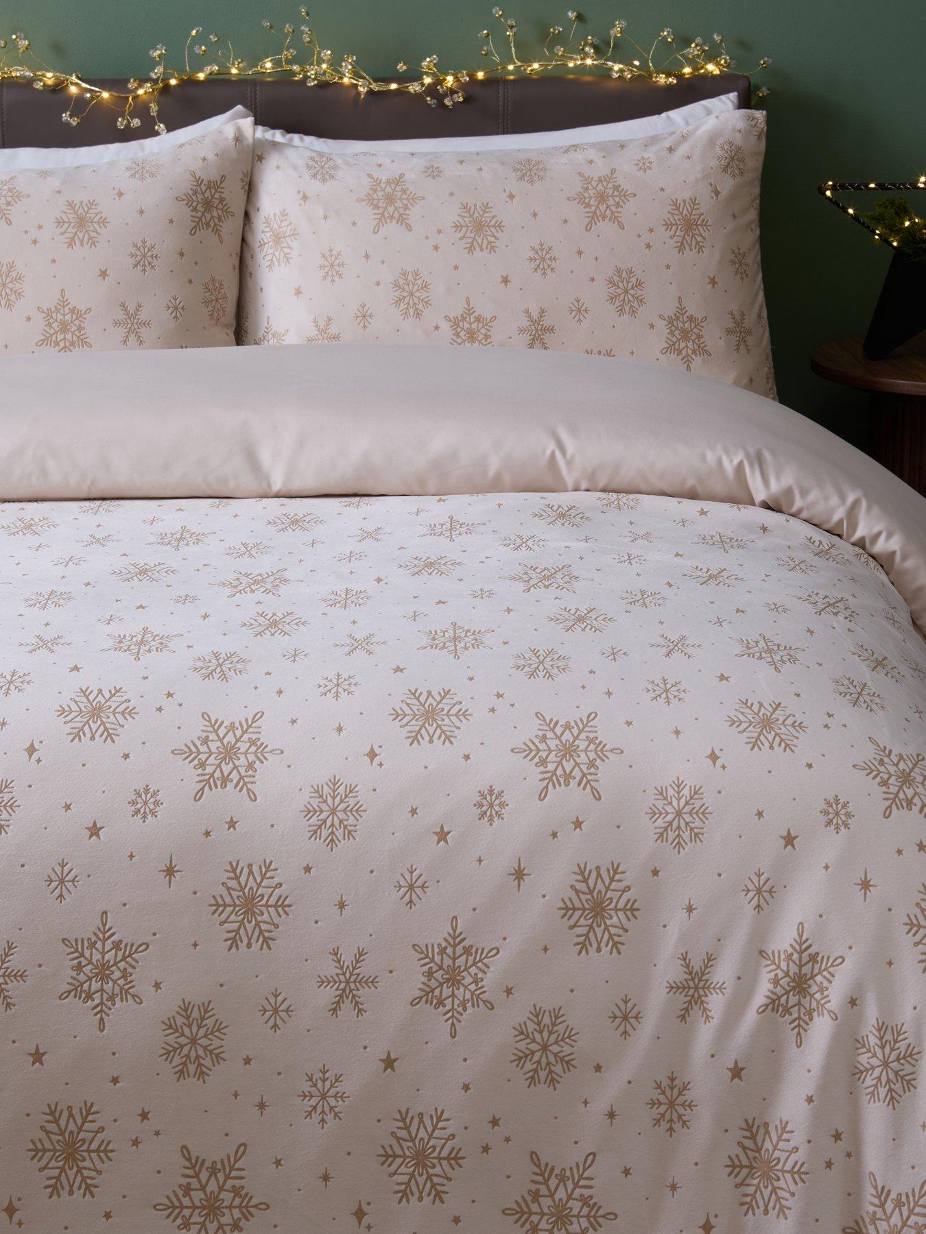 Image 3 of 5 of The Very Collection Snowflake Super Soft Velour Duvet Set