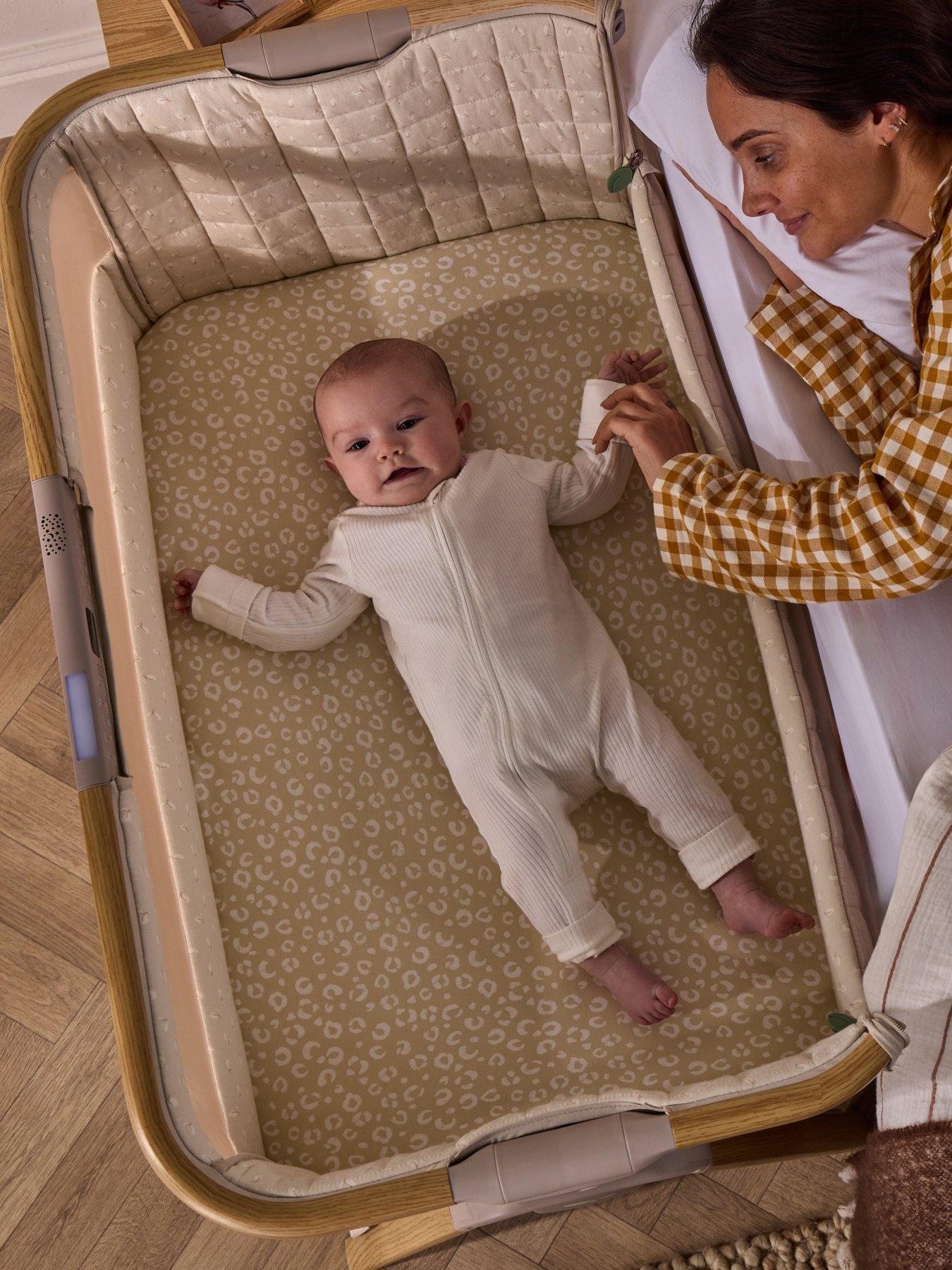 Image 3 of 8 of Tutti Bambini Cozee Sense Bedside Crib - Toasted Oak / Sand