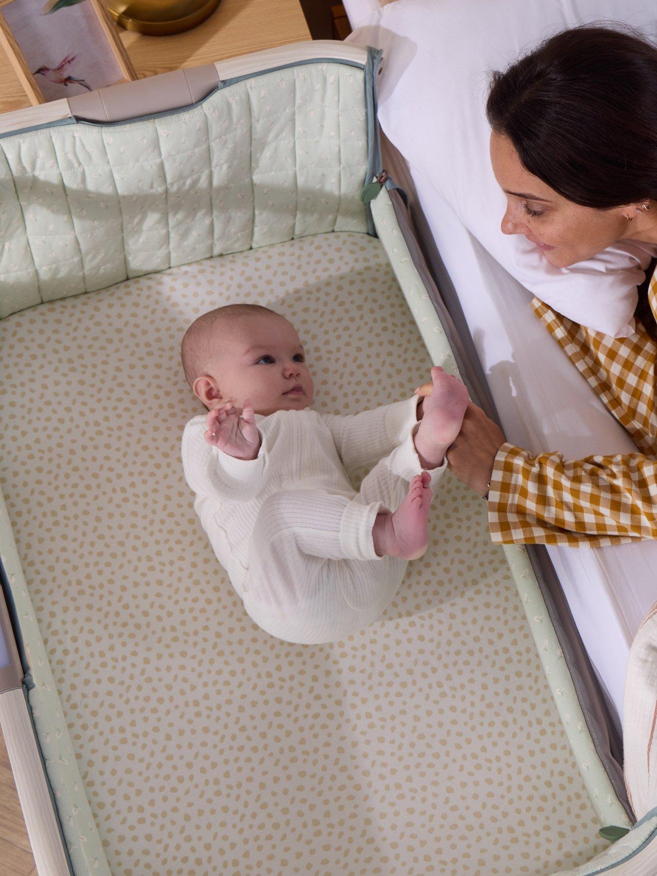 tutti-bambini-cozee-sense-bedside-crib-whitewash-kelpback