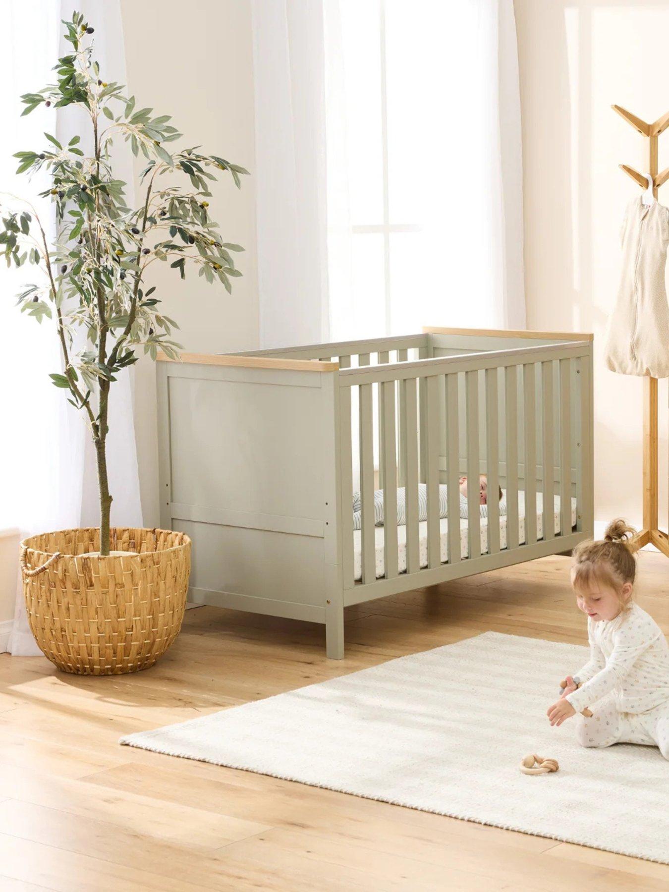 tutti-bambini-misha-2pc-room-set-golden-oak-sageback