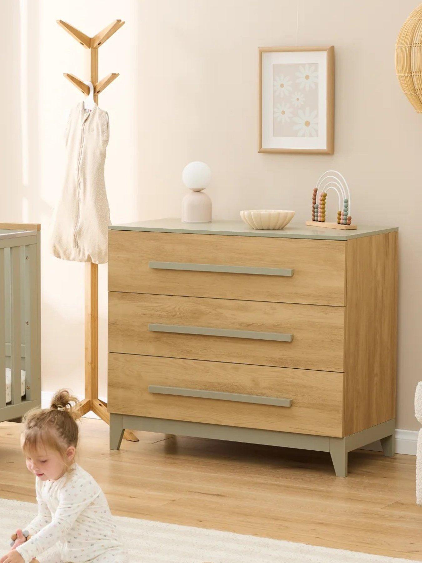 tutti-bambini-misha-2pc-room-set-golden-oak-sageoutfit