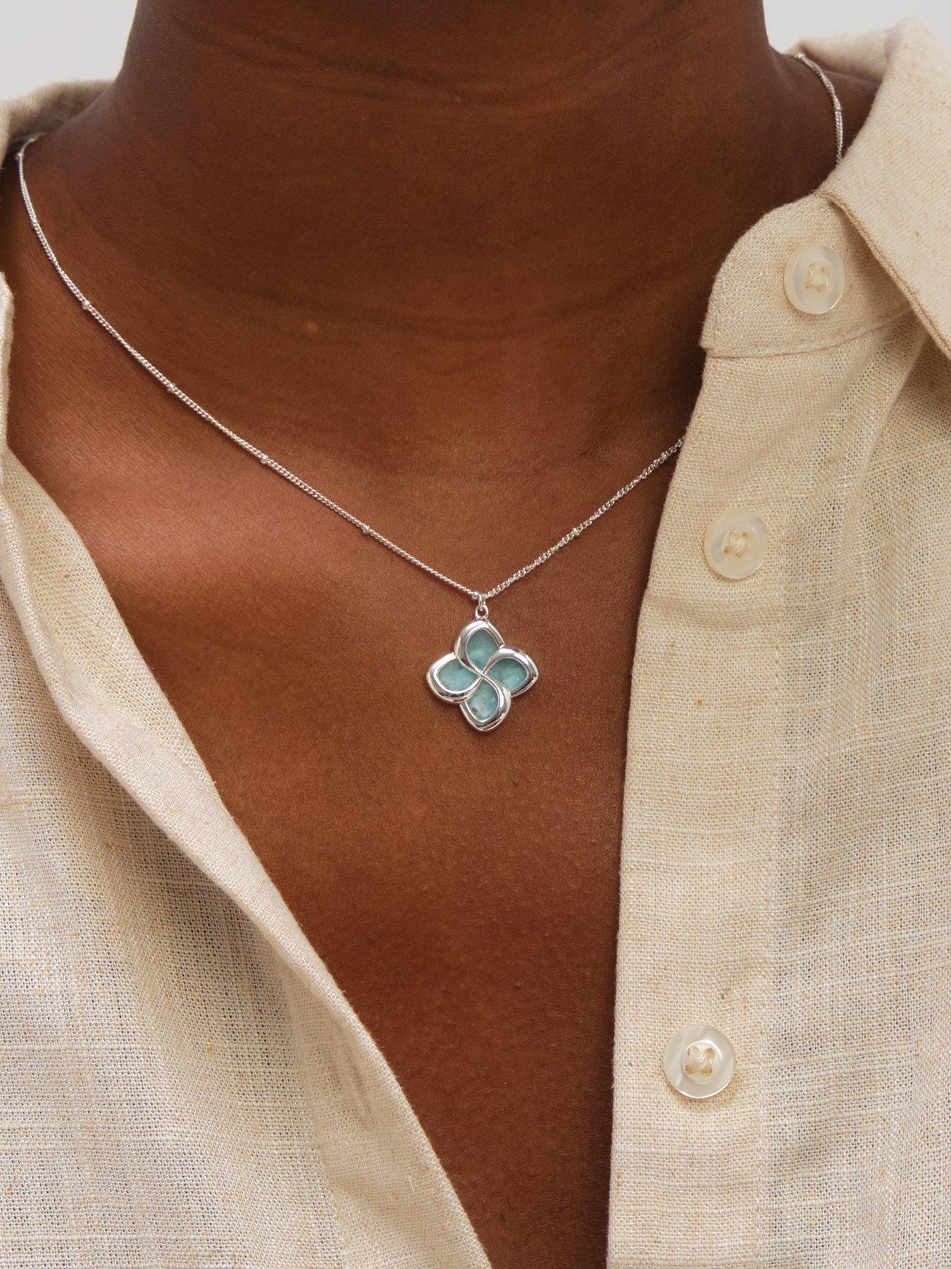 inicio-inicio-turquoise-clover-pendant-gift-pouchoutfit