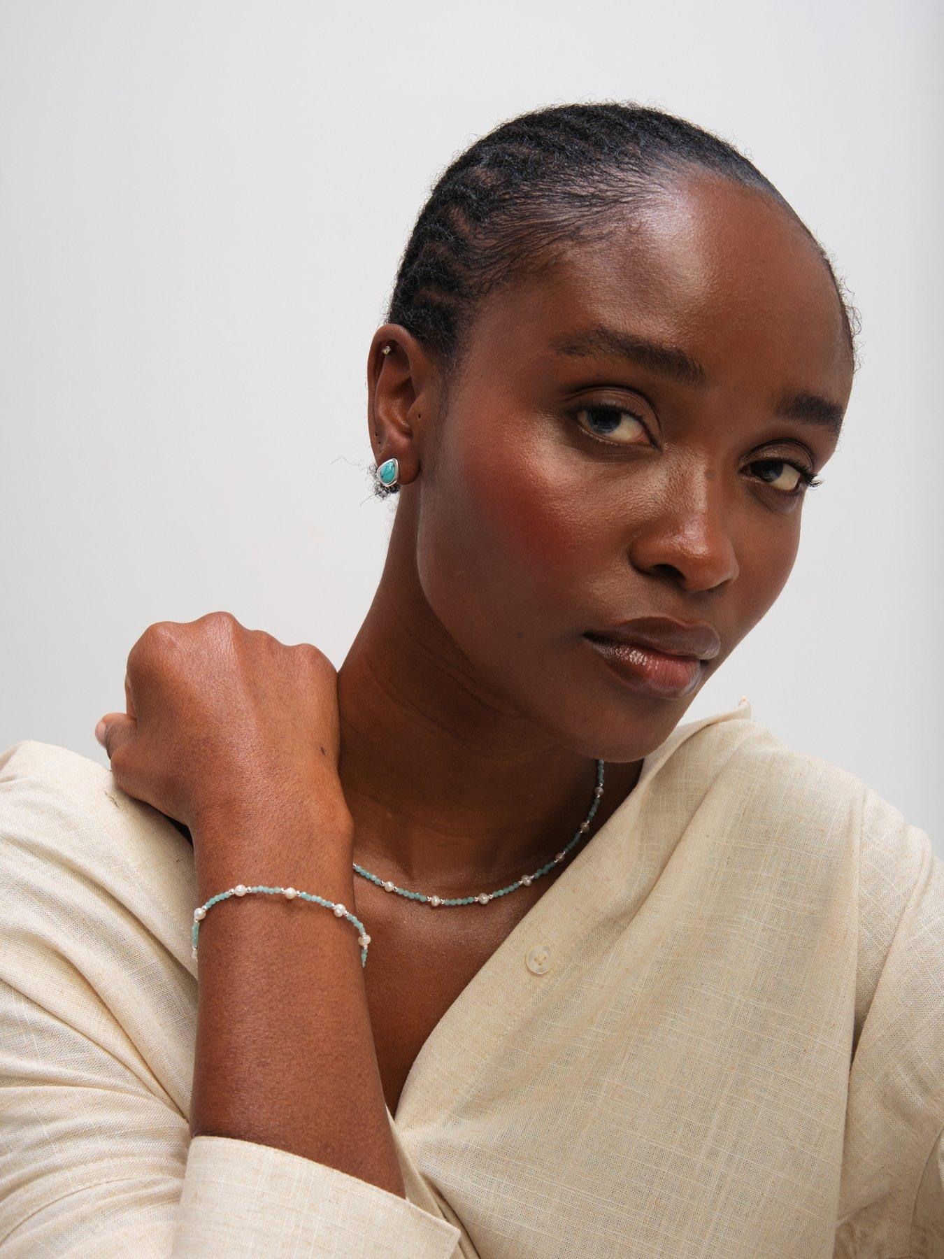 inicio-turquoise-and-pearl-bracelet-gift-pouchstillFront