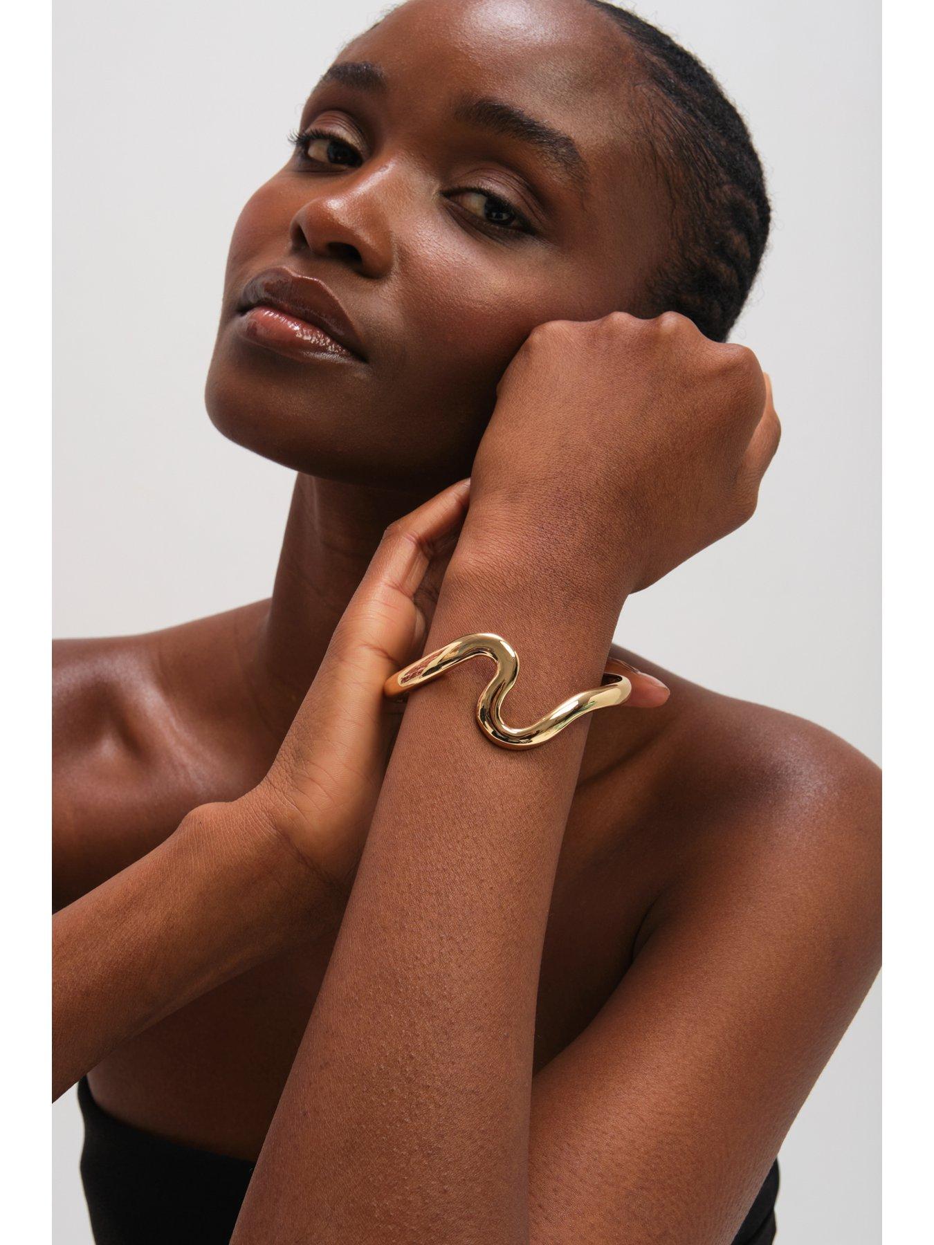 jon-richard-gold-plated-polished-swirl-bangleoutfit